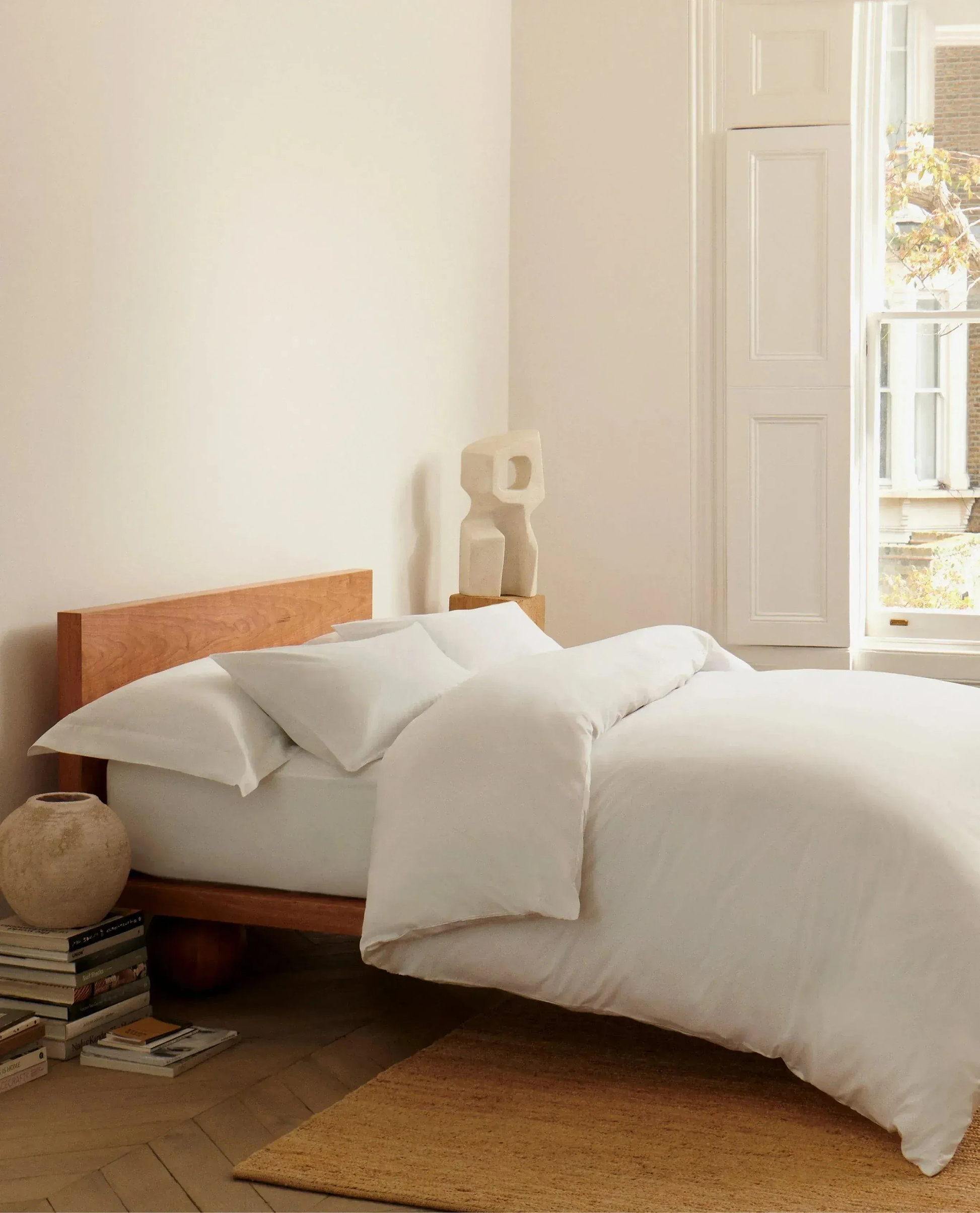 Image 4 of 4 showing Rise & Fall's percale cotton duvet cover, colour: white.