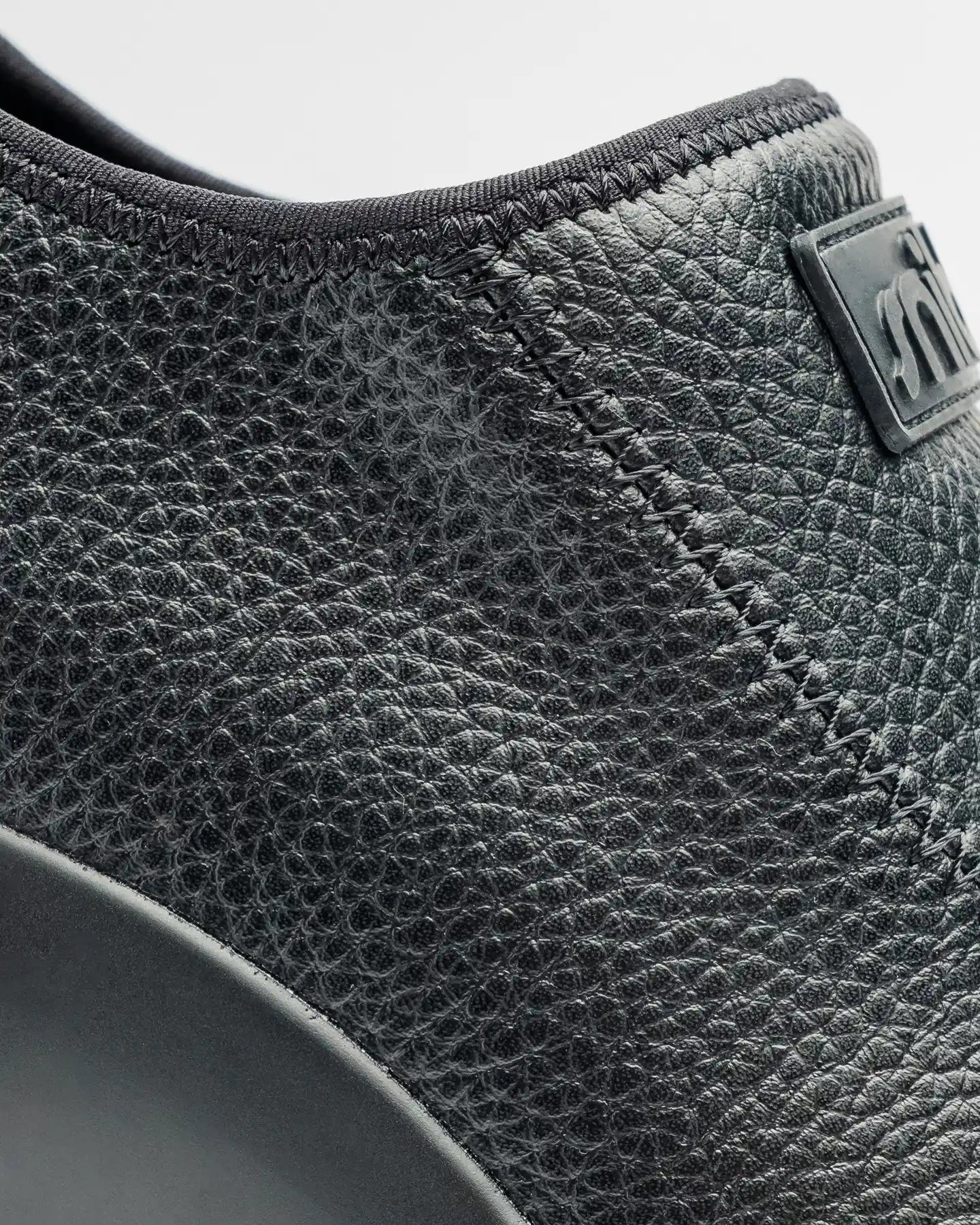 Spacecloud Premium Slip-On 2.0 Eclipse Black | Snibbs