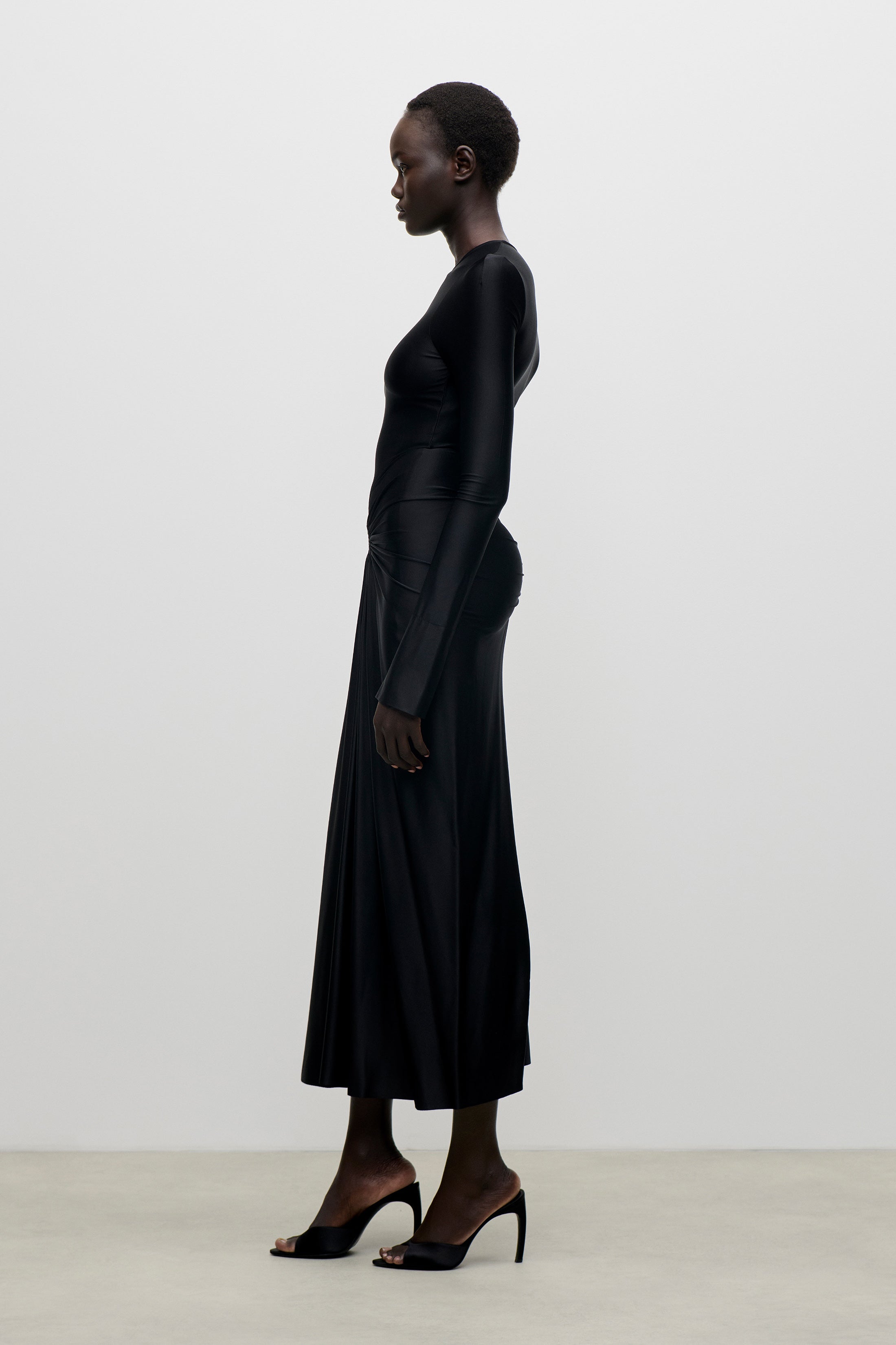 Pre Spring Summer 2025 – Victoria Beckham