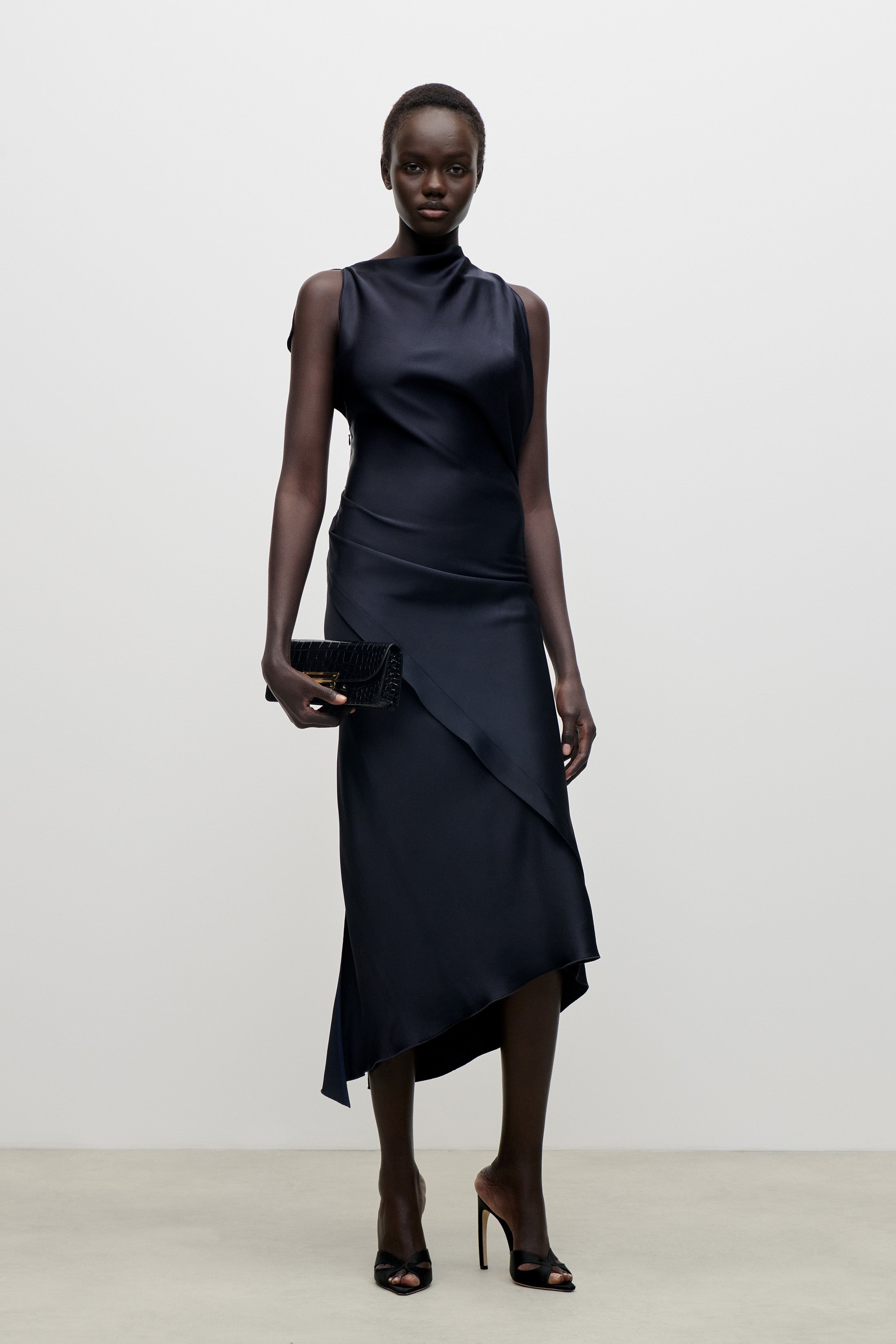victoria beckham halter dress Dresses – Beckham chain halter