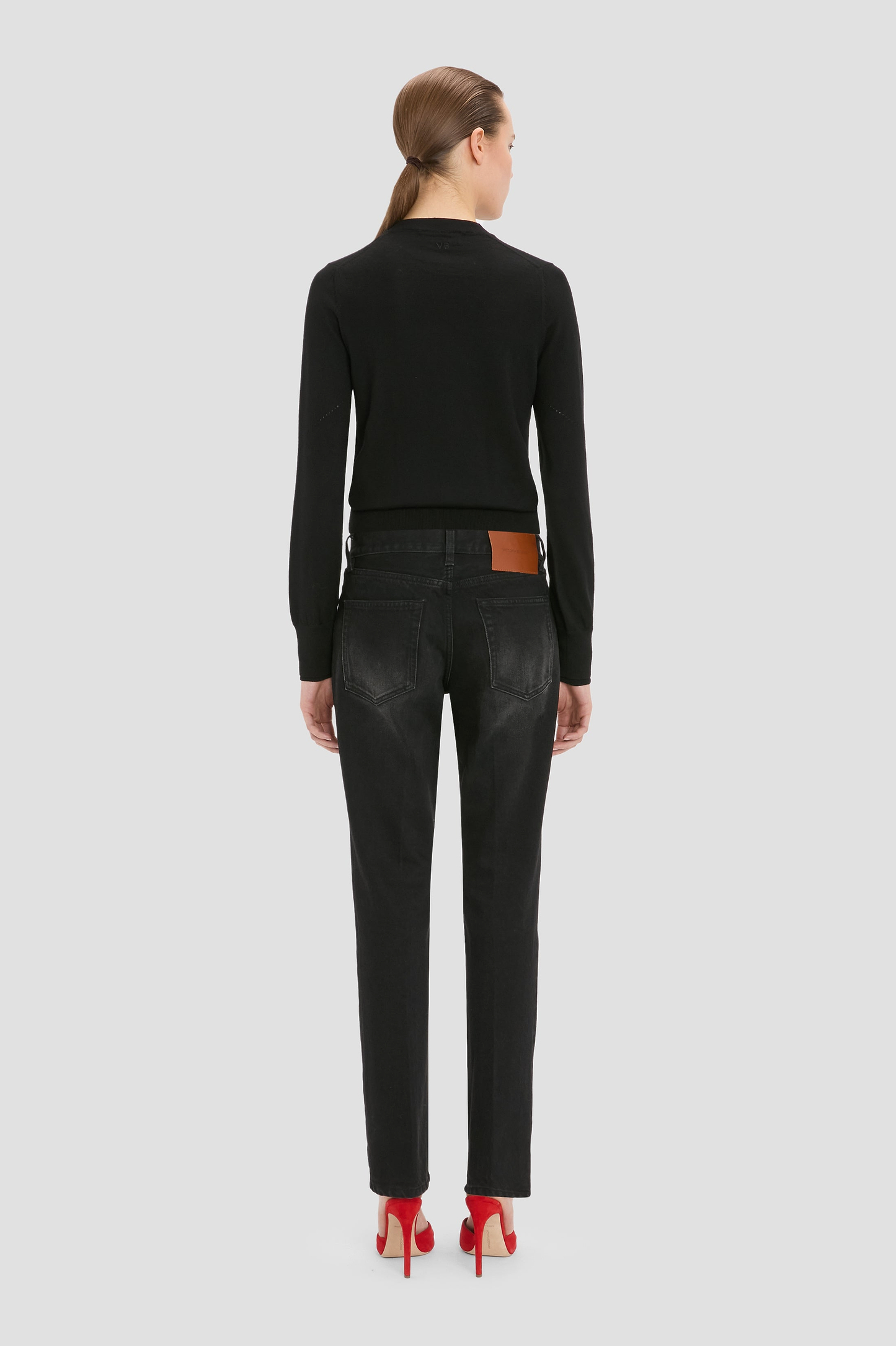 Low Waist Jean In Washed Black