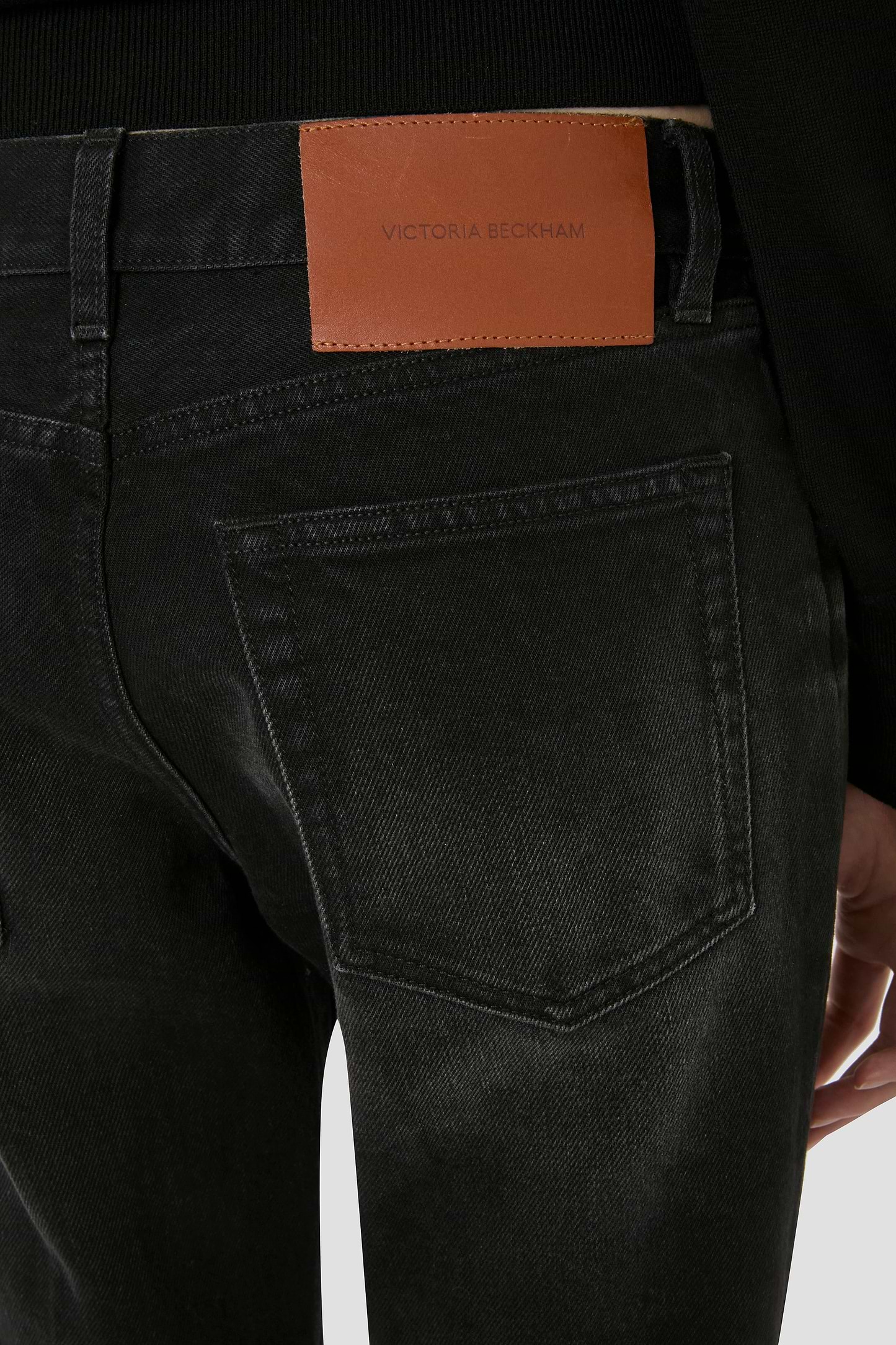 Low Waist Jean In Washed Black