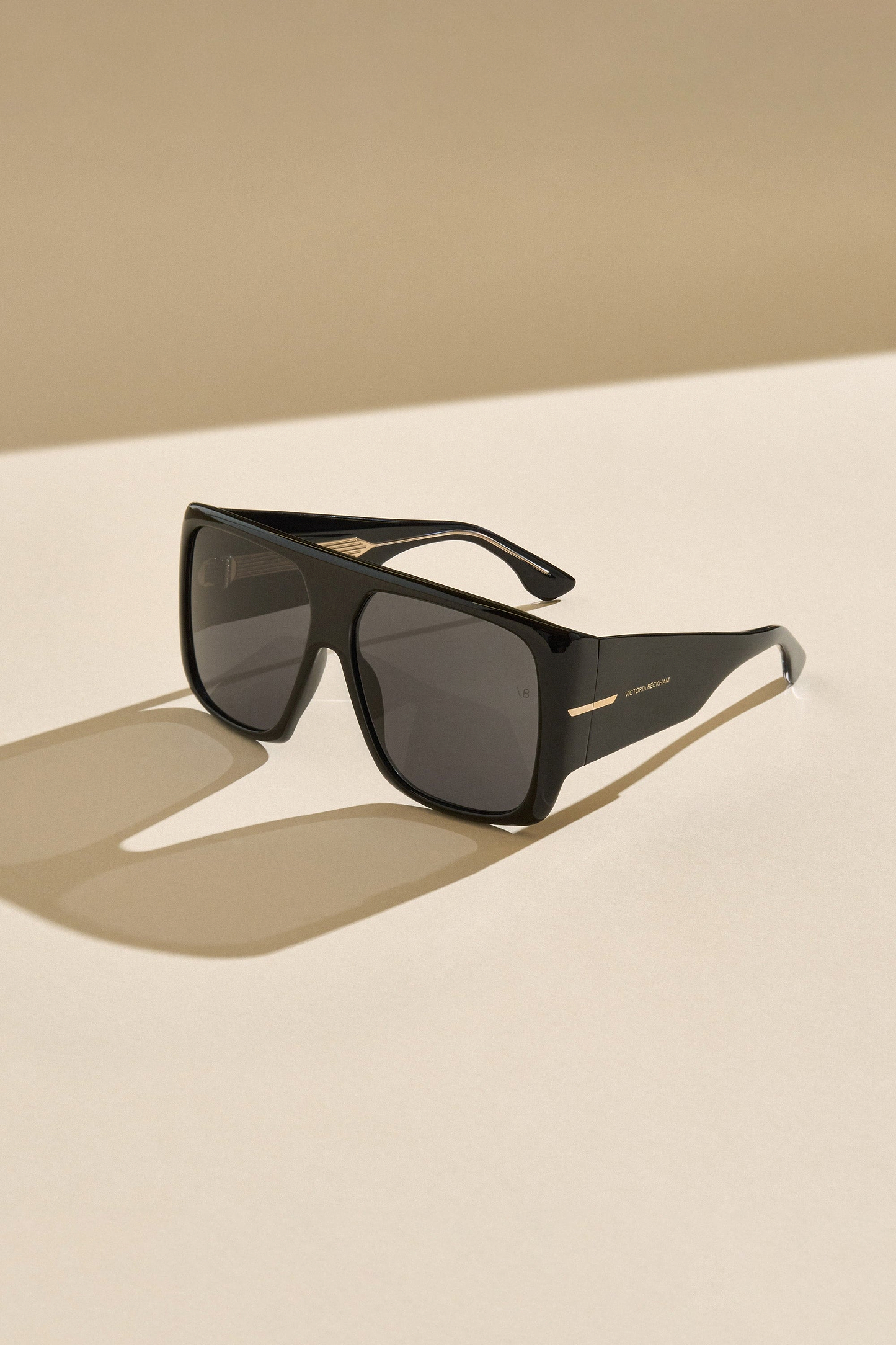 Oversized Flat Top Frame In Black