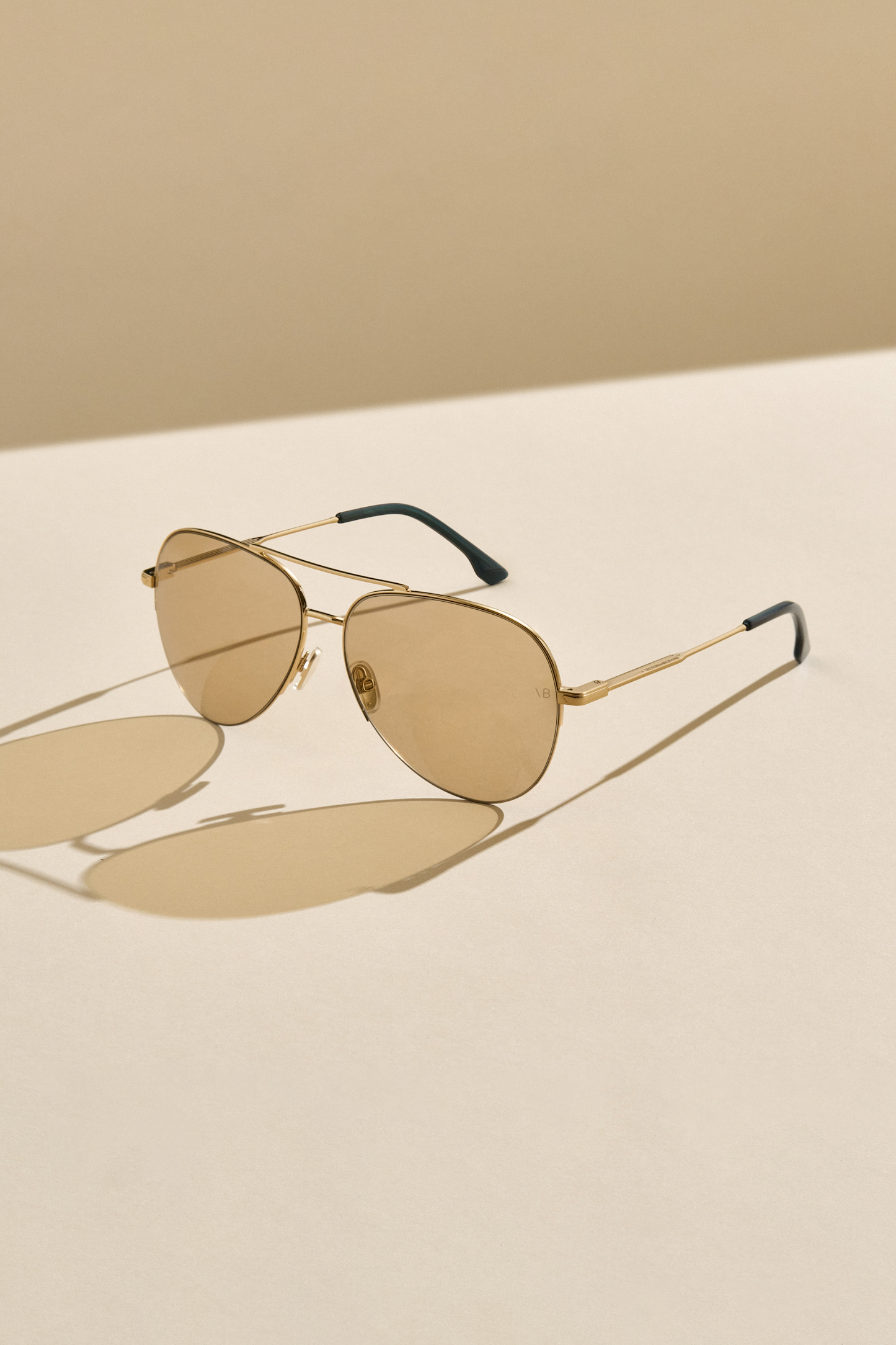 Oversized Metal And Acetate Pilot Frame In Gold Khaki