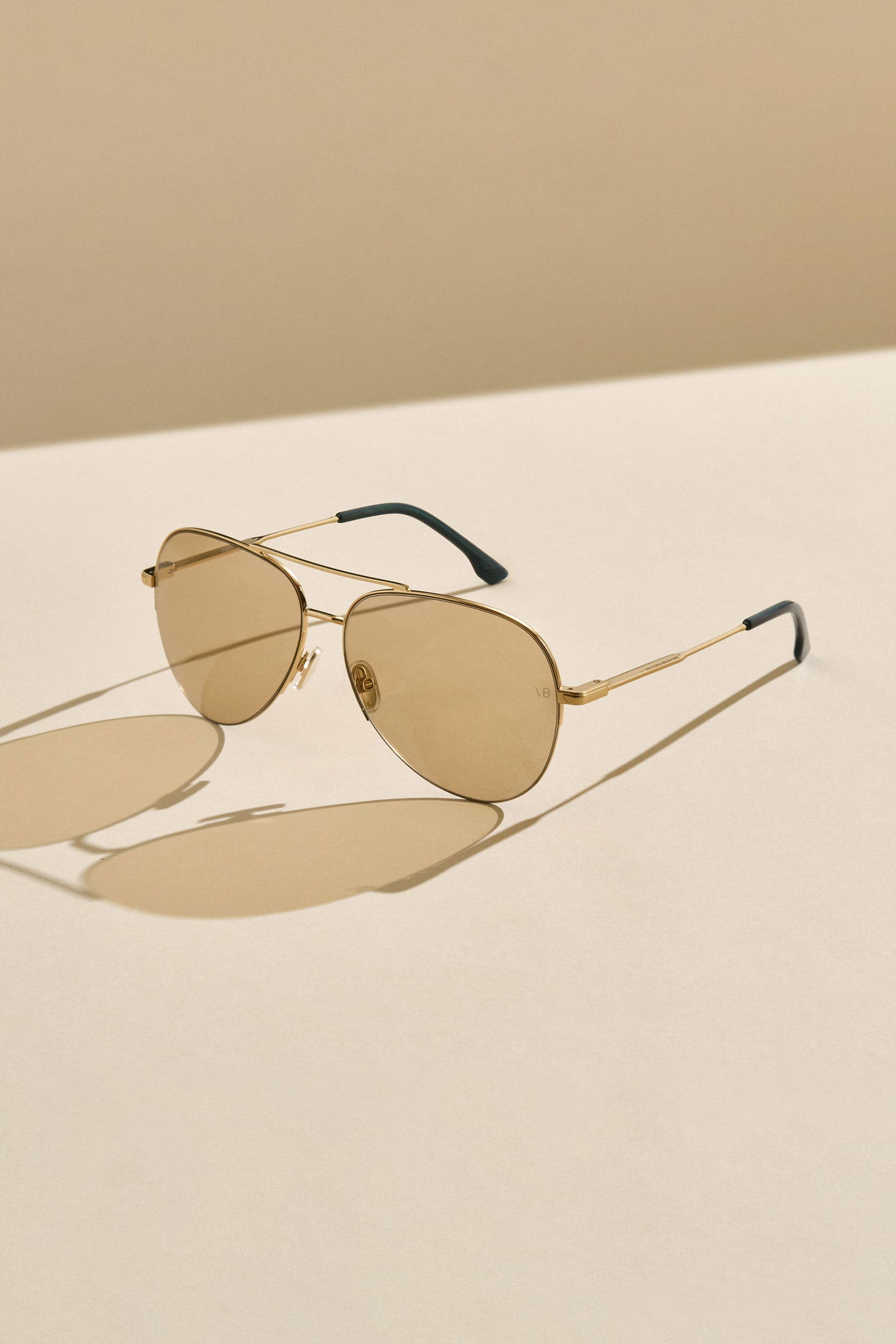 Oversized Metal And Acetate Pilot Frame In Gold Khaki