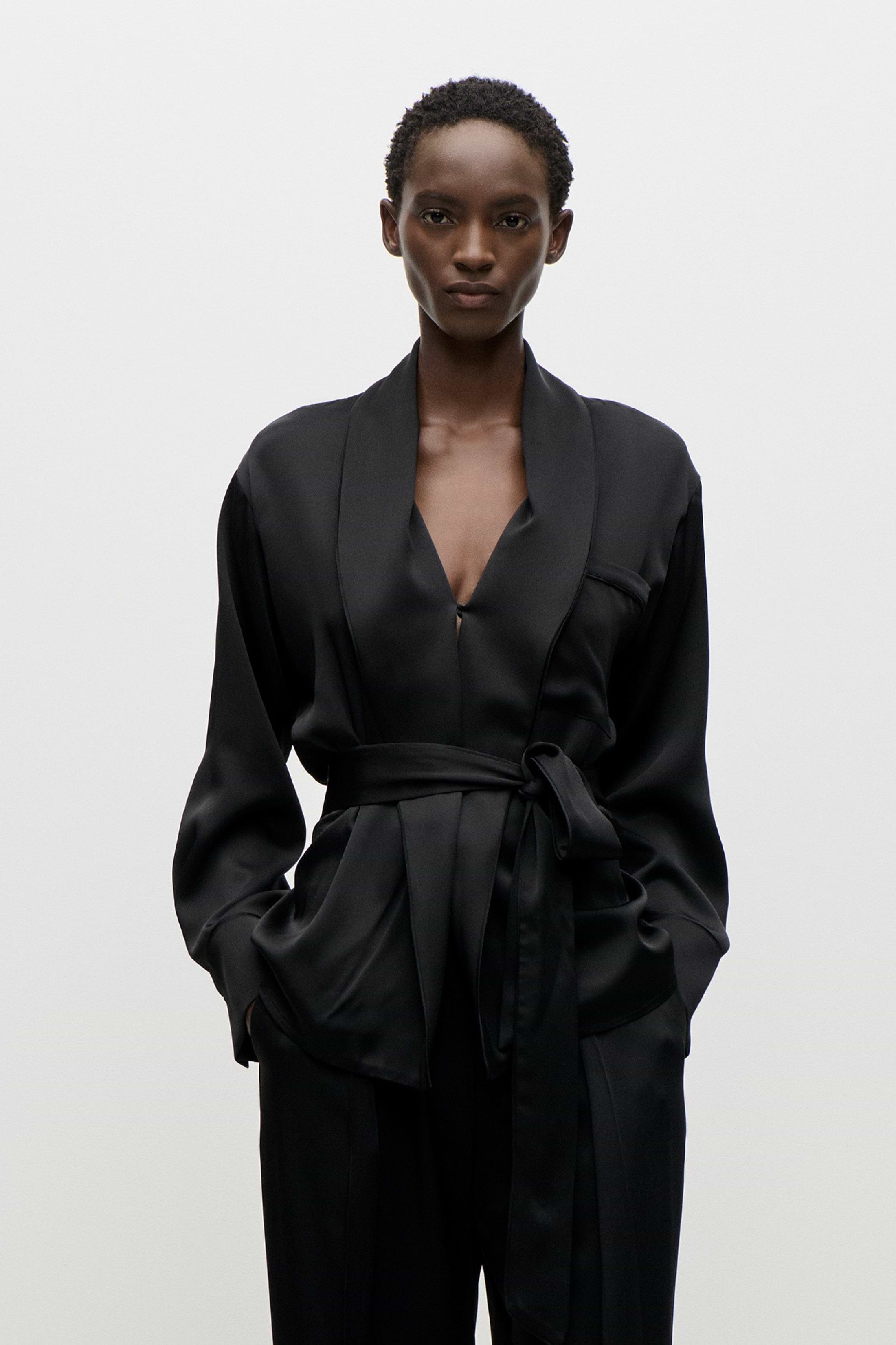 Alba Blouse In Black