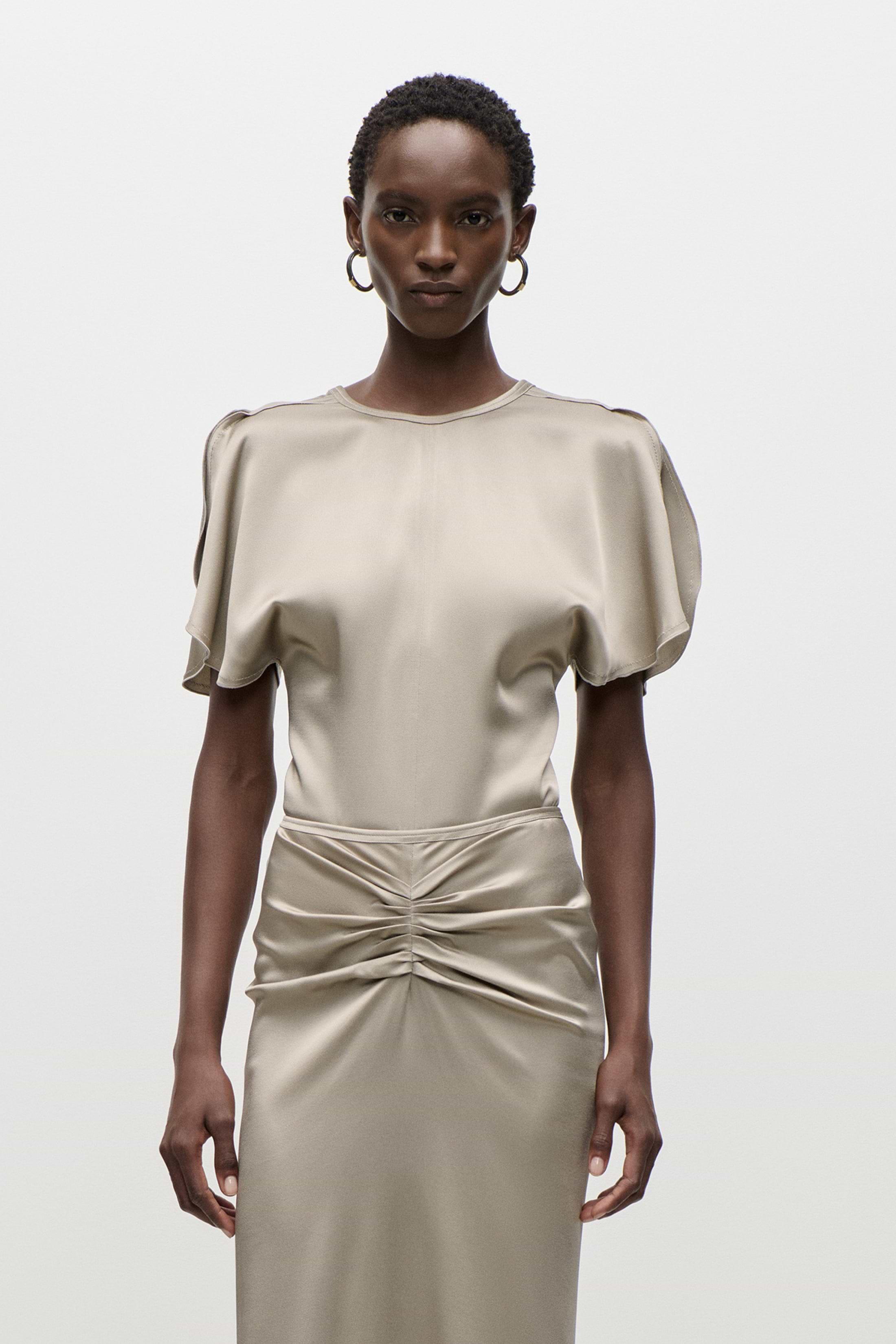 Bela Top In Light Grey