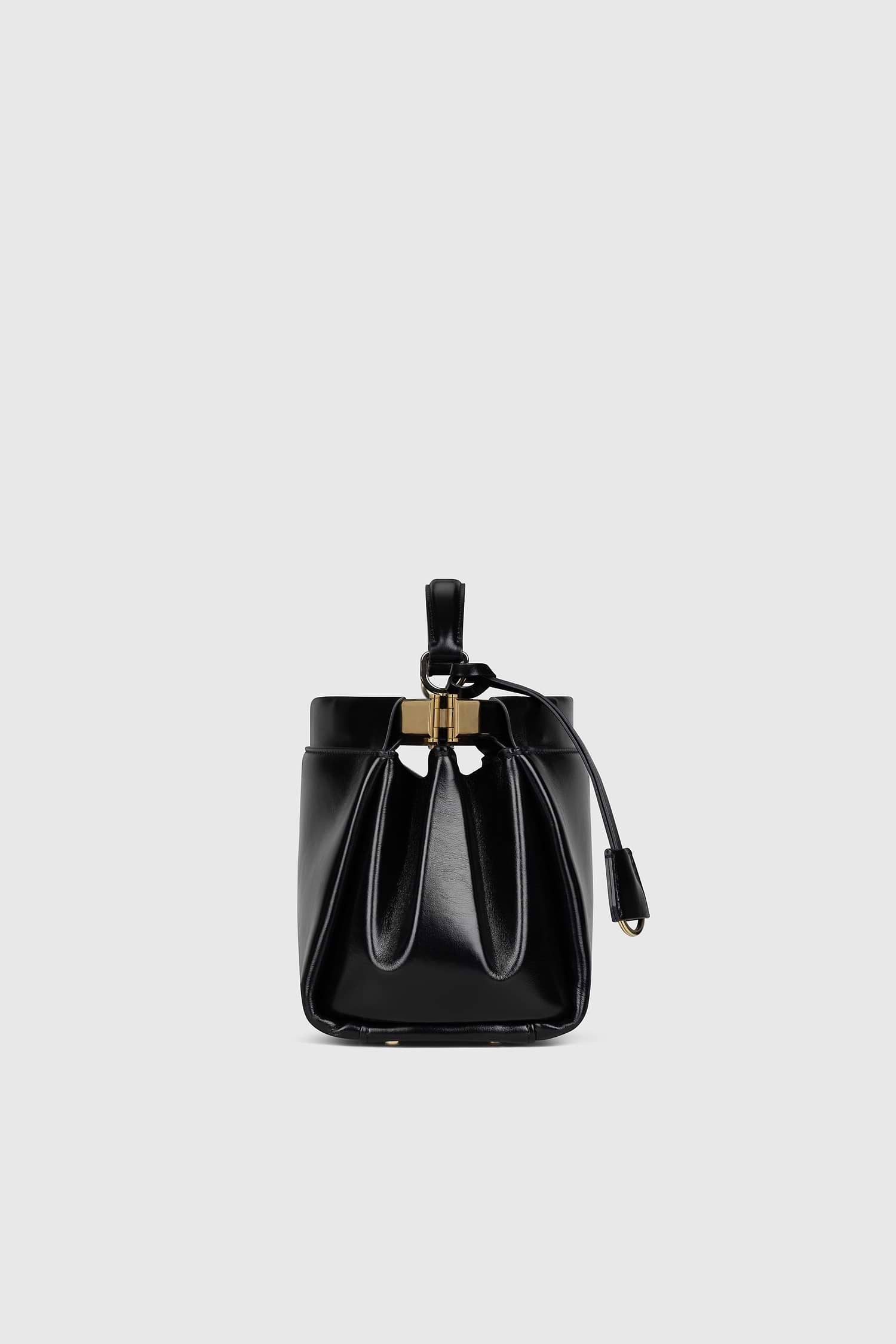 Sloane Frame Bag 21 Black Distressed Leather