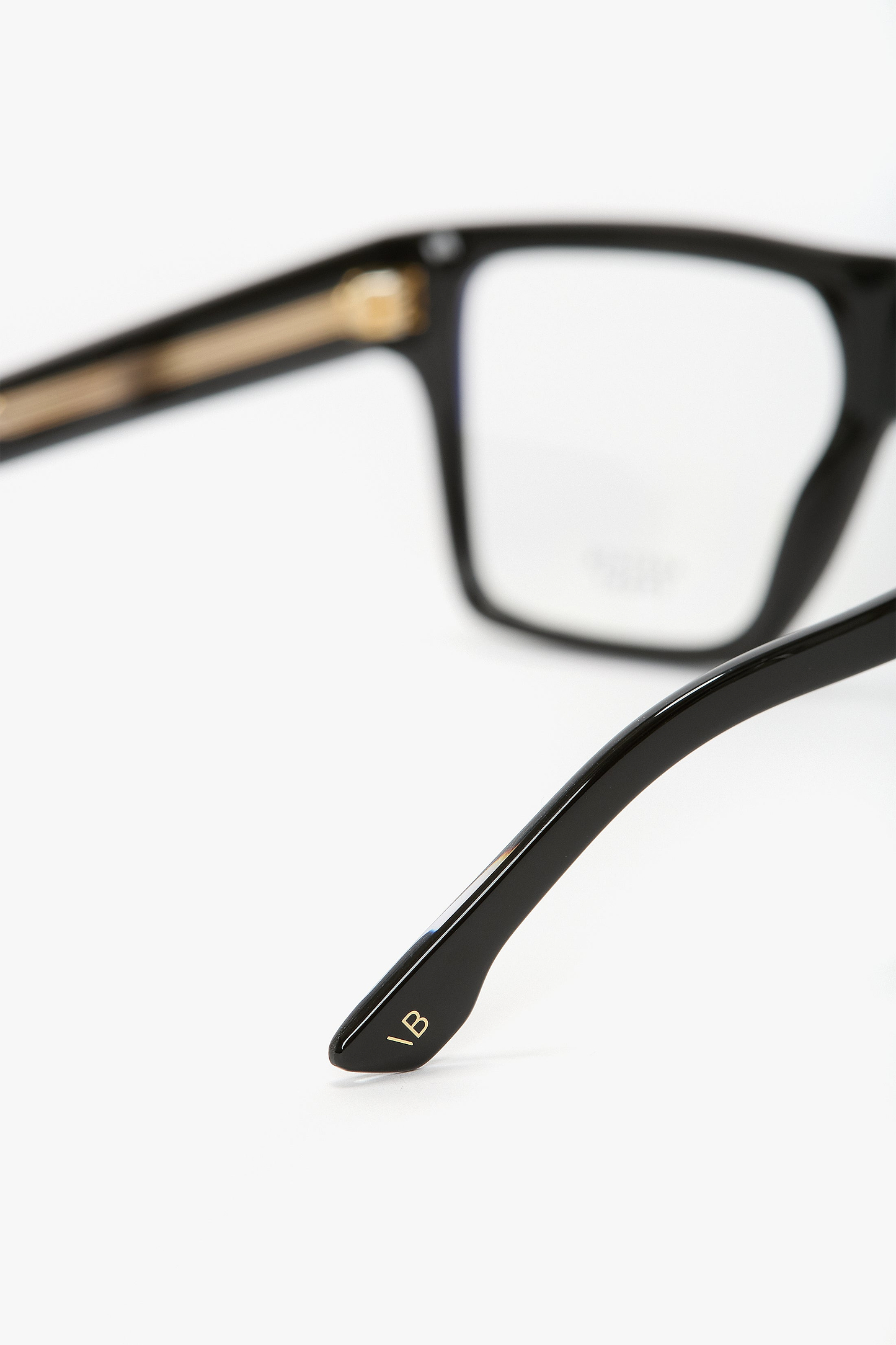 Sculpted Flat Top Frame In Black
