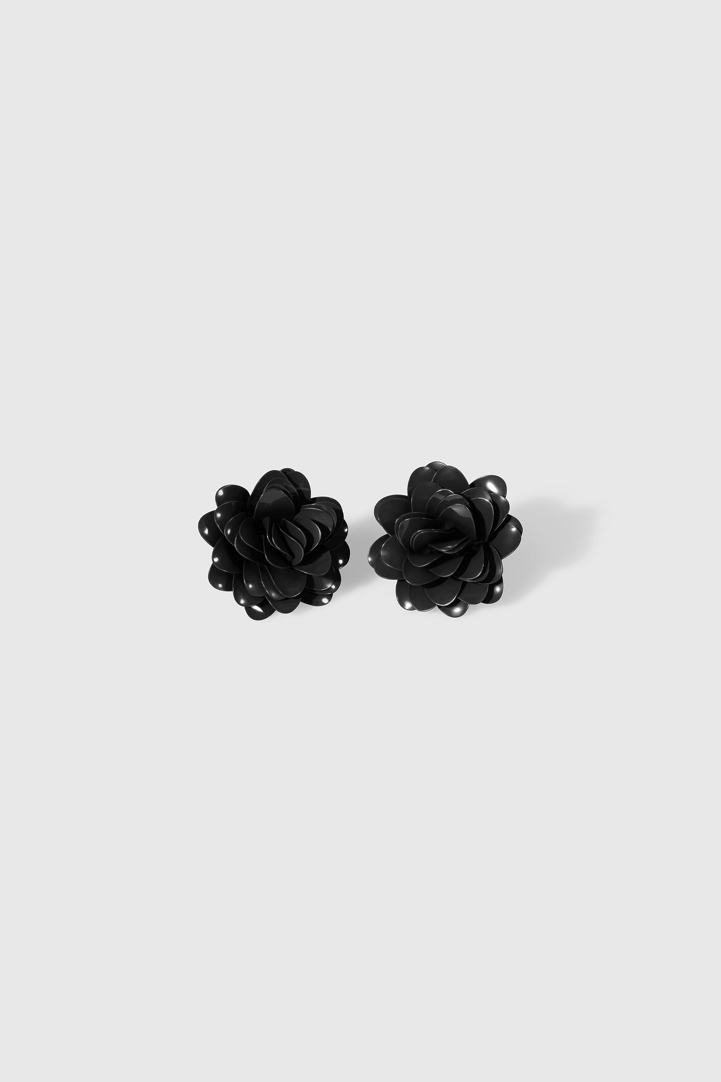 Bunched Petal Earrings Black