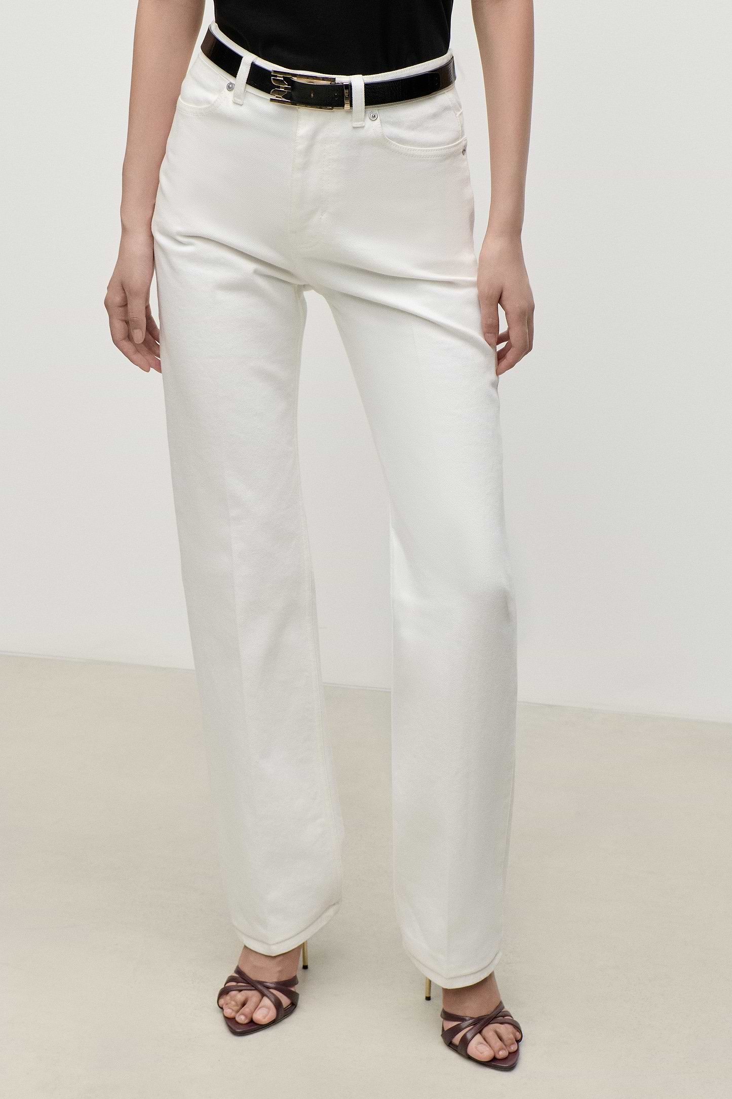 Berenice Stretch Jean In White