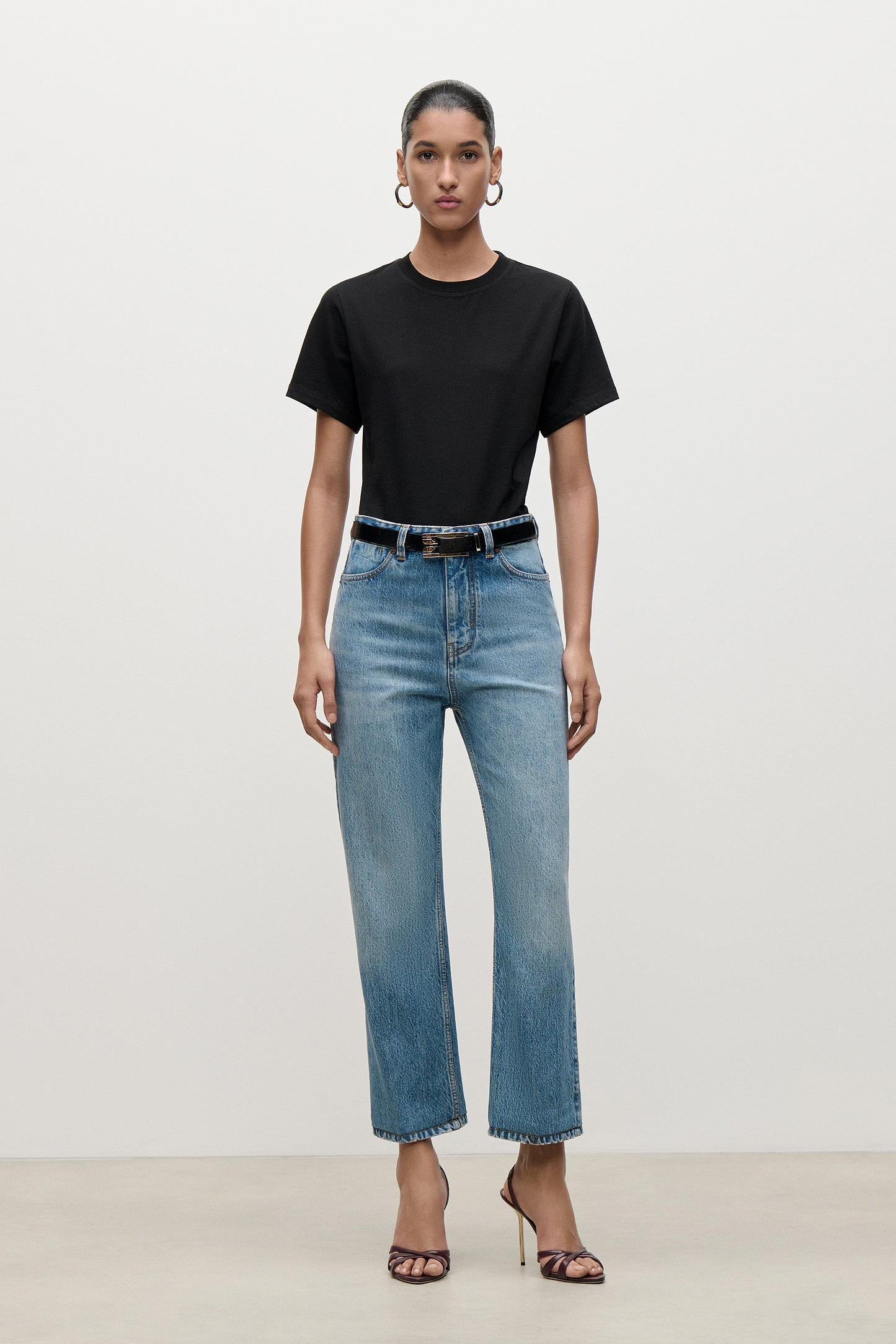 Berenice Cropped Jean In Worn Blue Wash