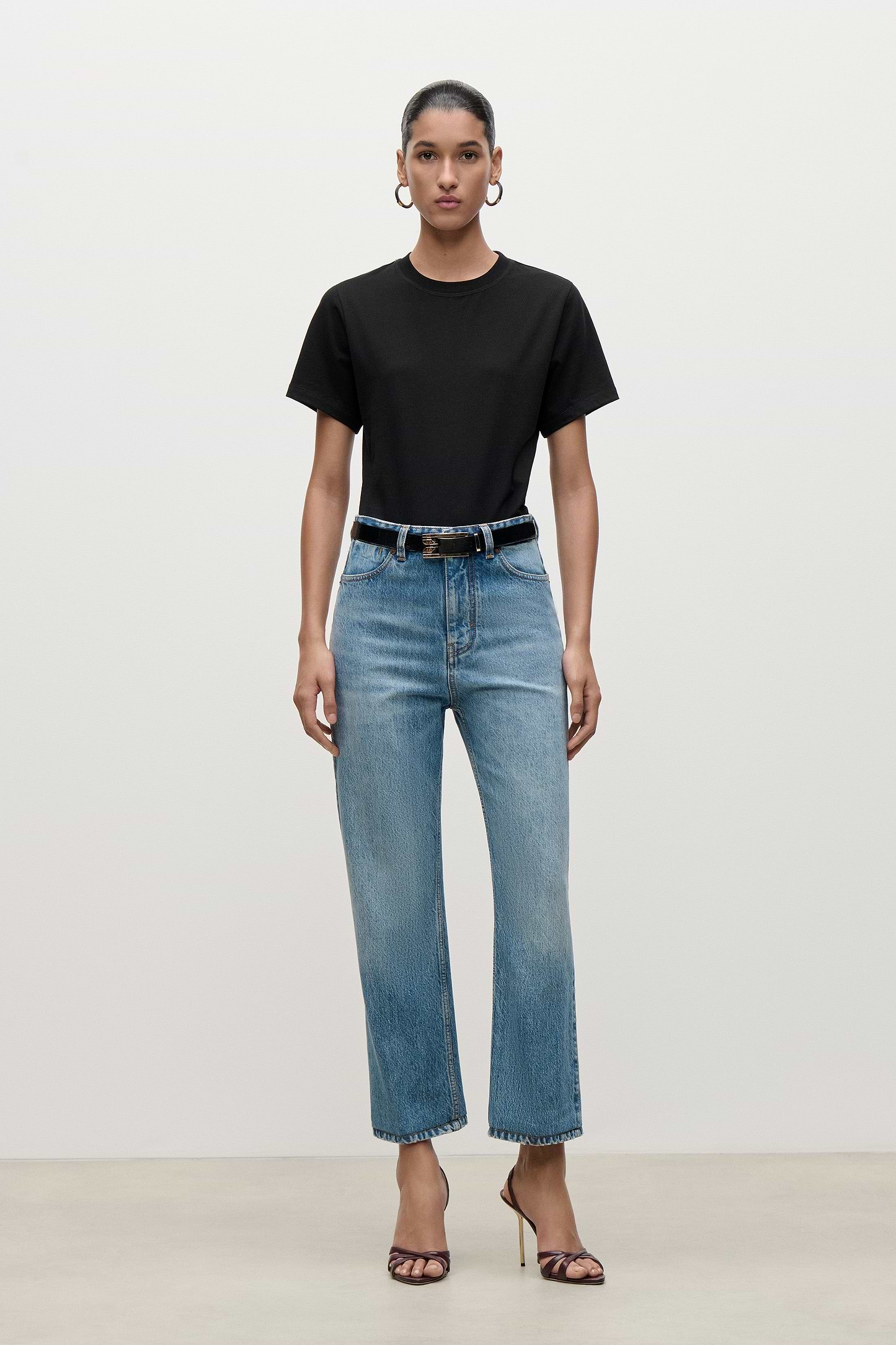 Berenice Cropped Jean In Worn Blue Wash