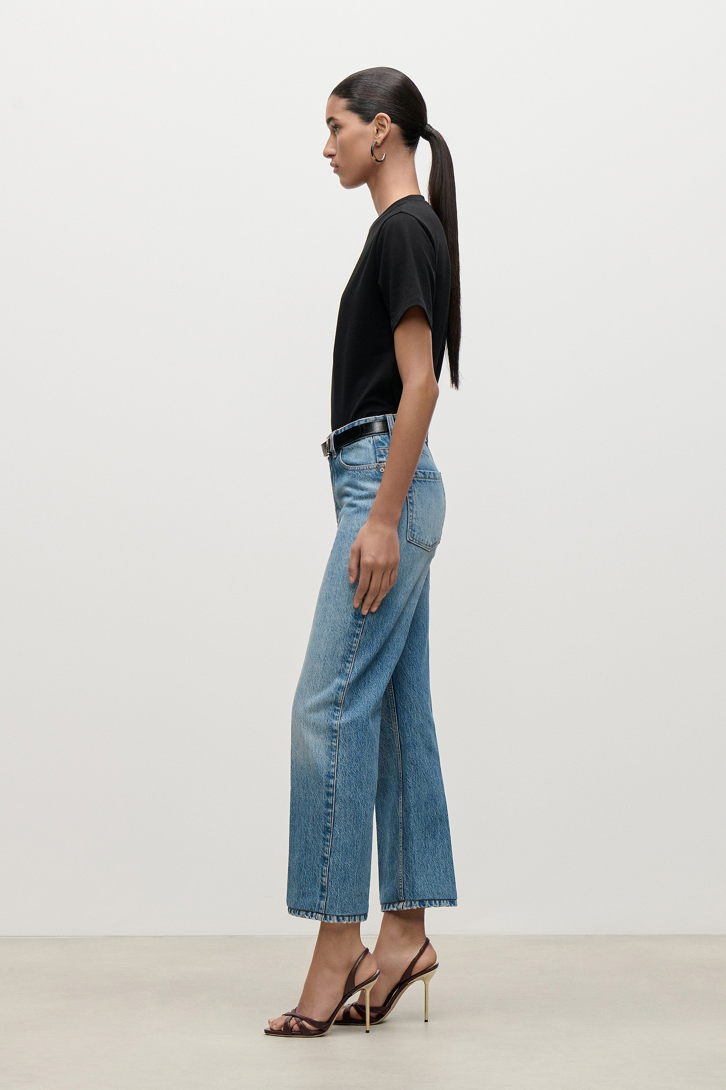 Berenice Cropped Jean In Worn Blue Wash