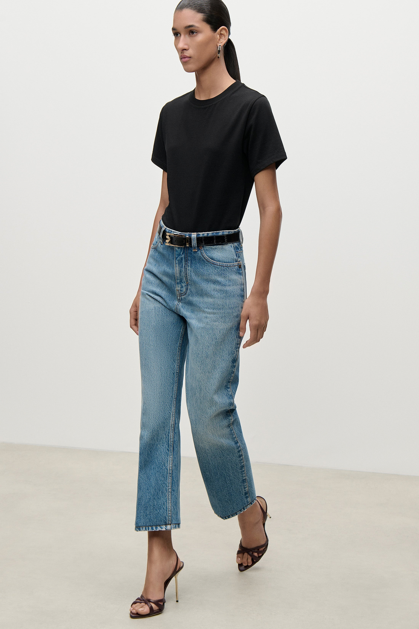 Berenice Cropped Jean In Worn Blue Wash