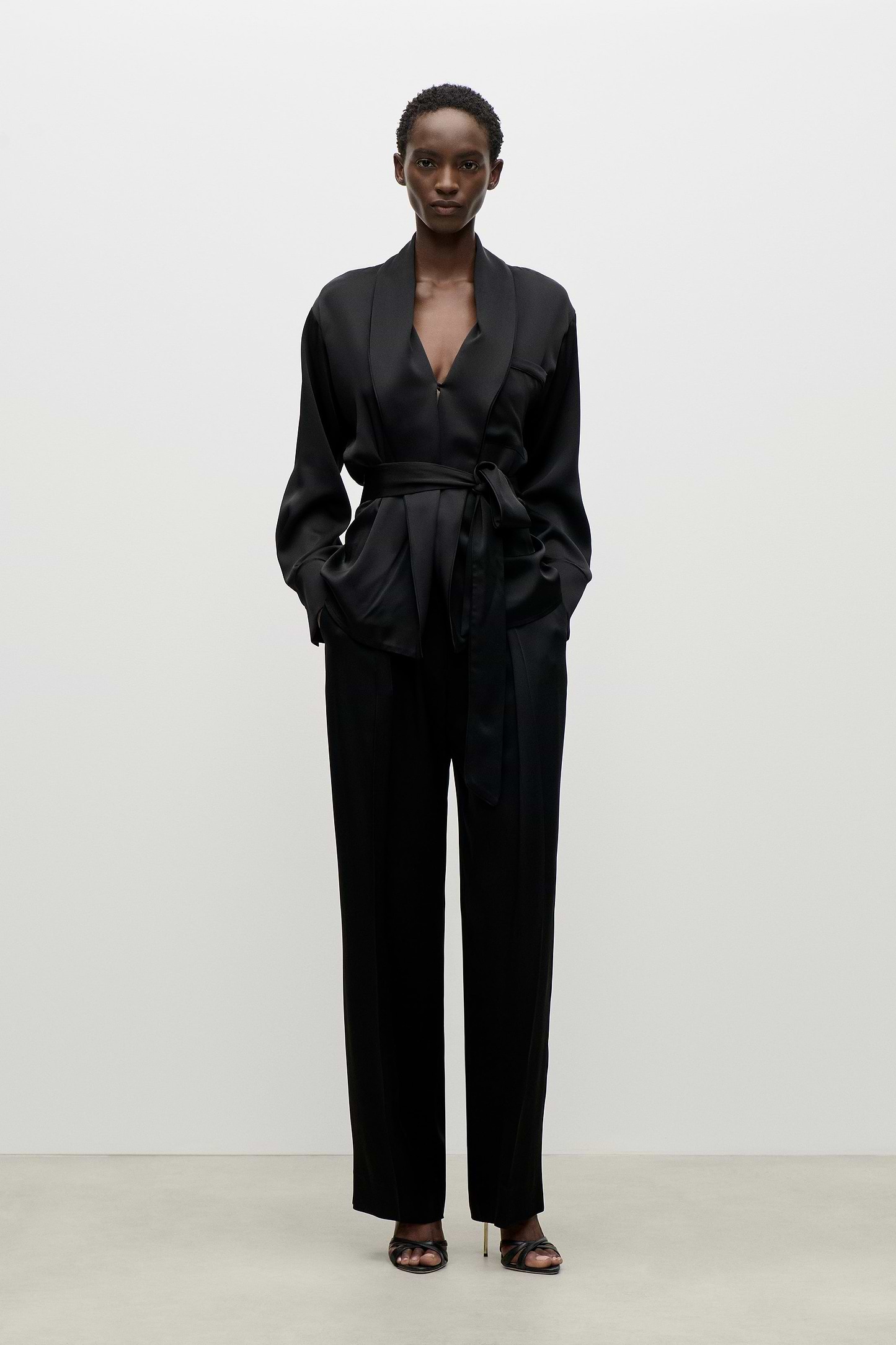 Alba Blouse In Black