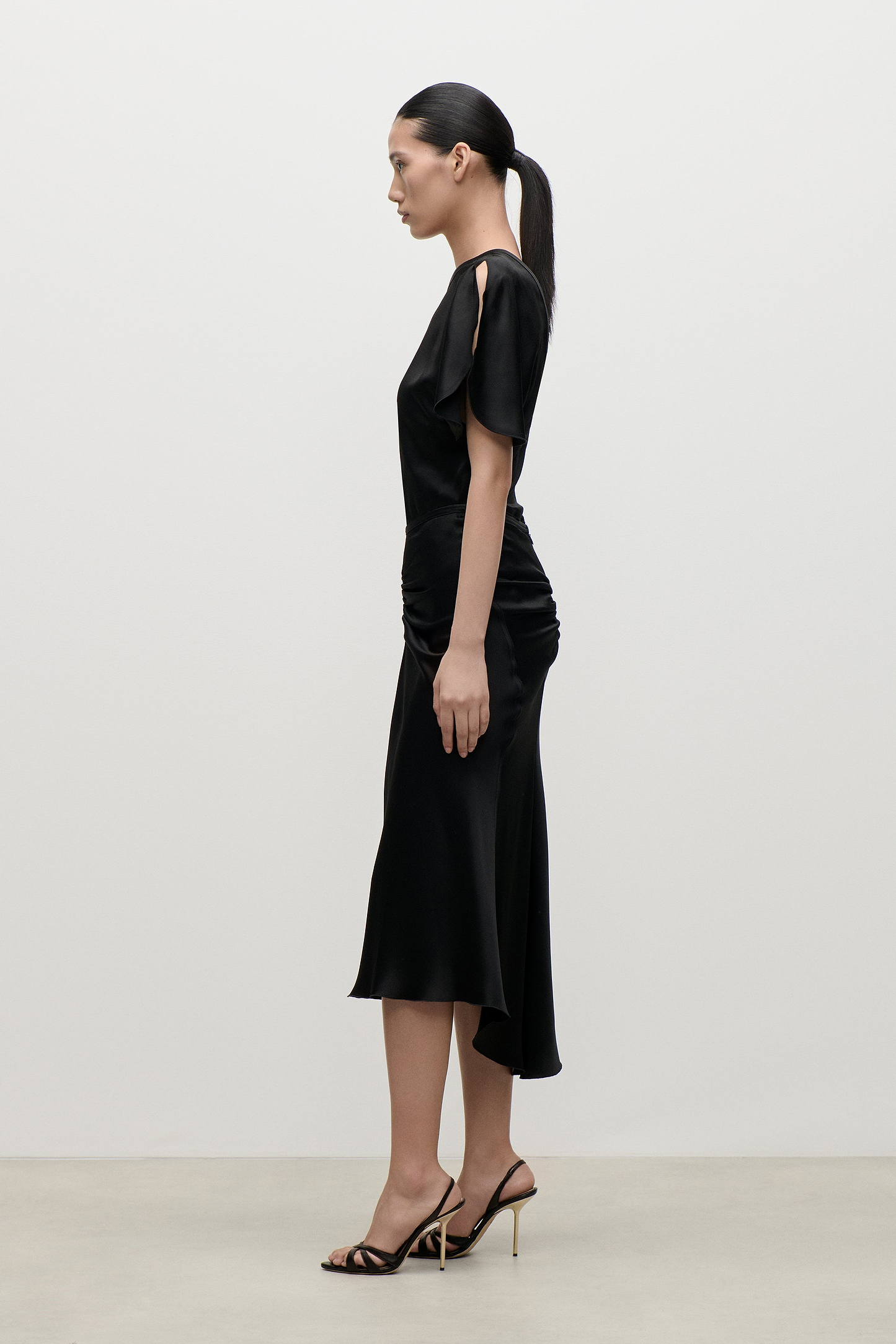 Bela Midi Skirt In Black