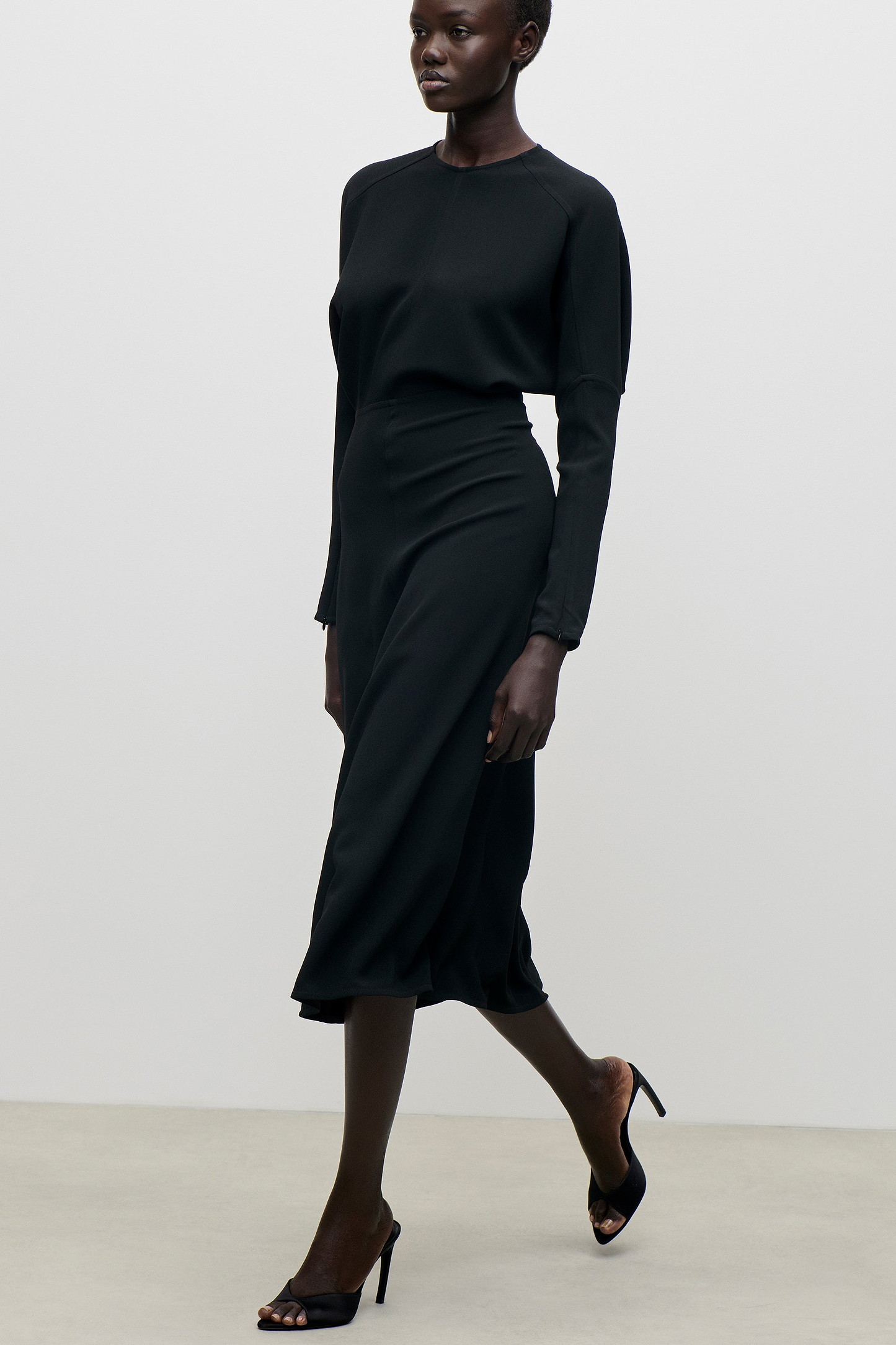 Dolman Midi Dress In Black