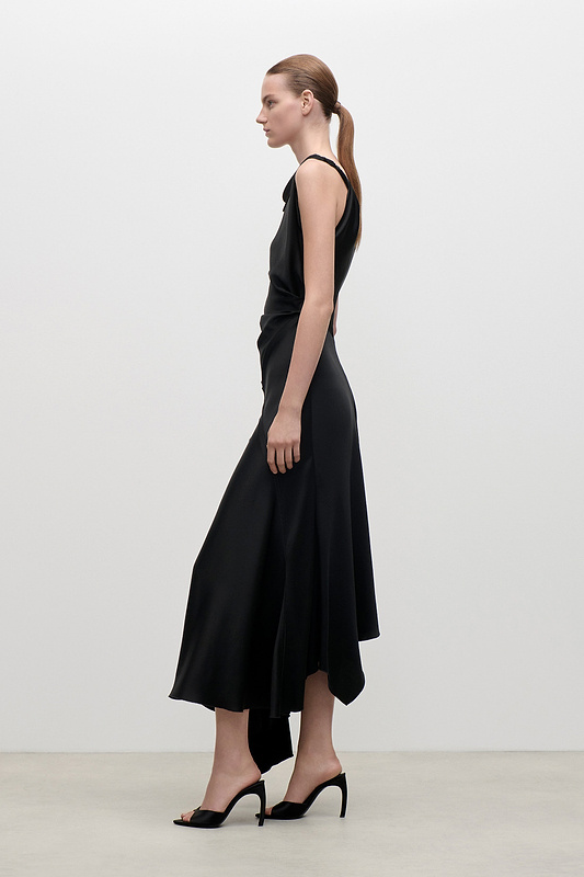 Posy Midi Dress In Black