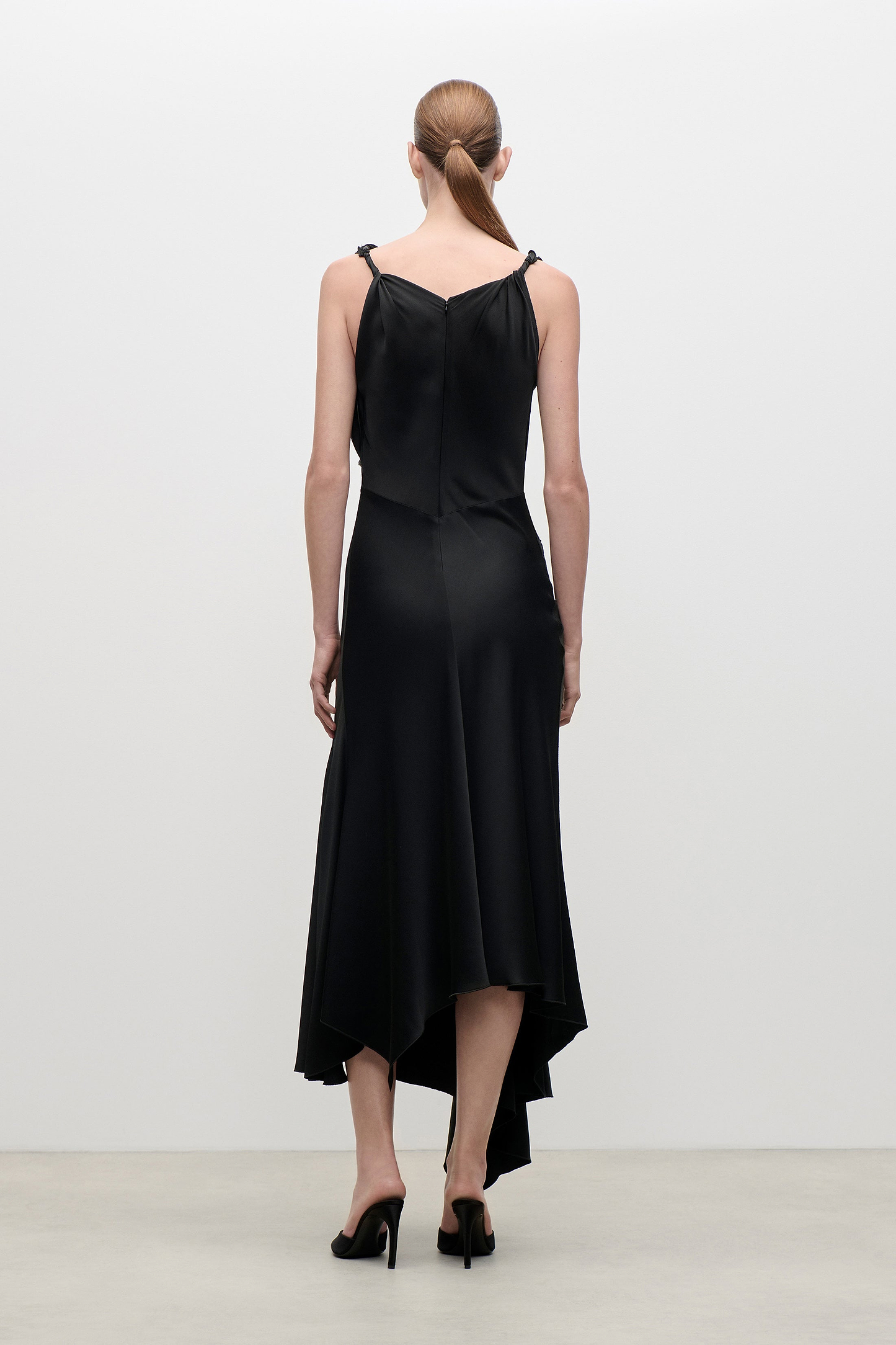 Posy Midi Dress In Black