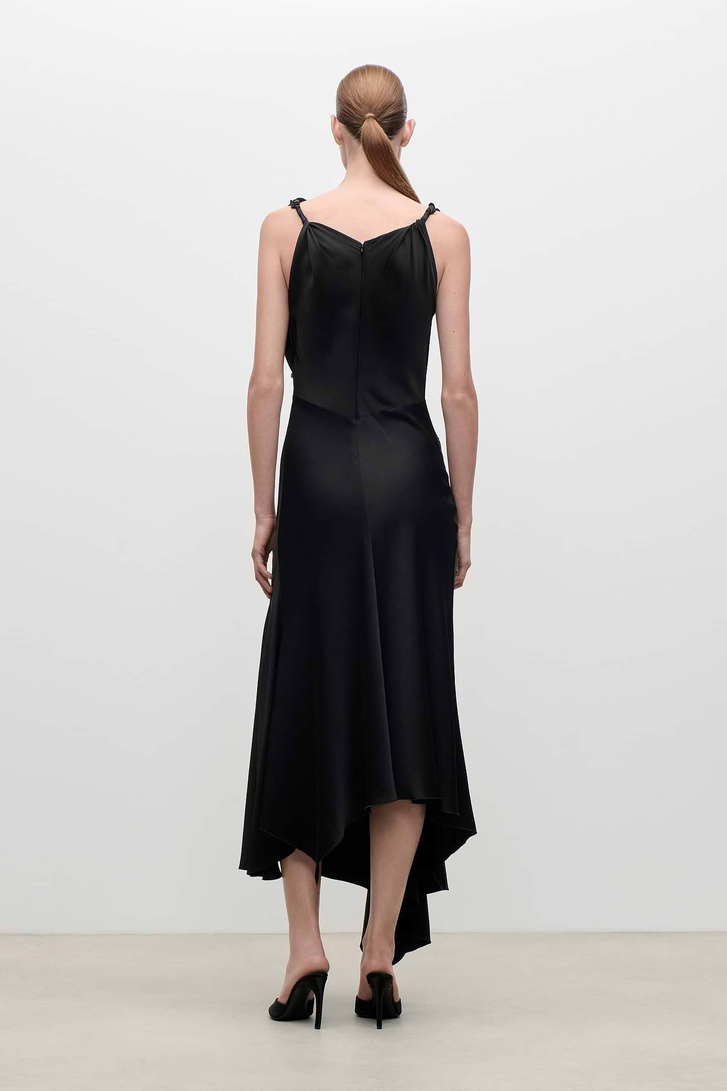 Posy Midi Dress In Black