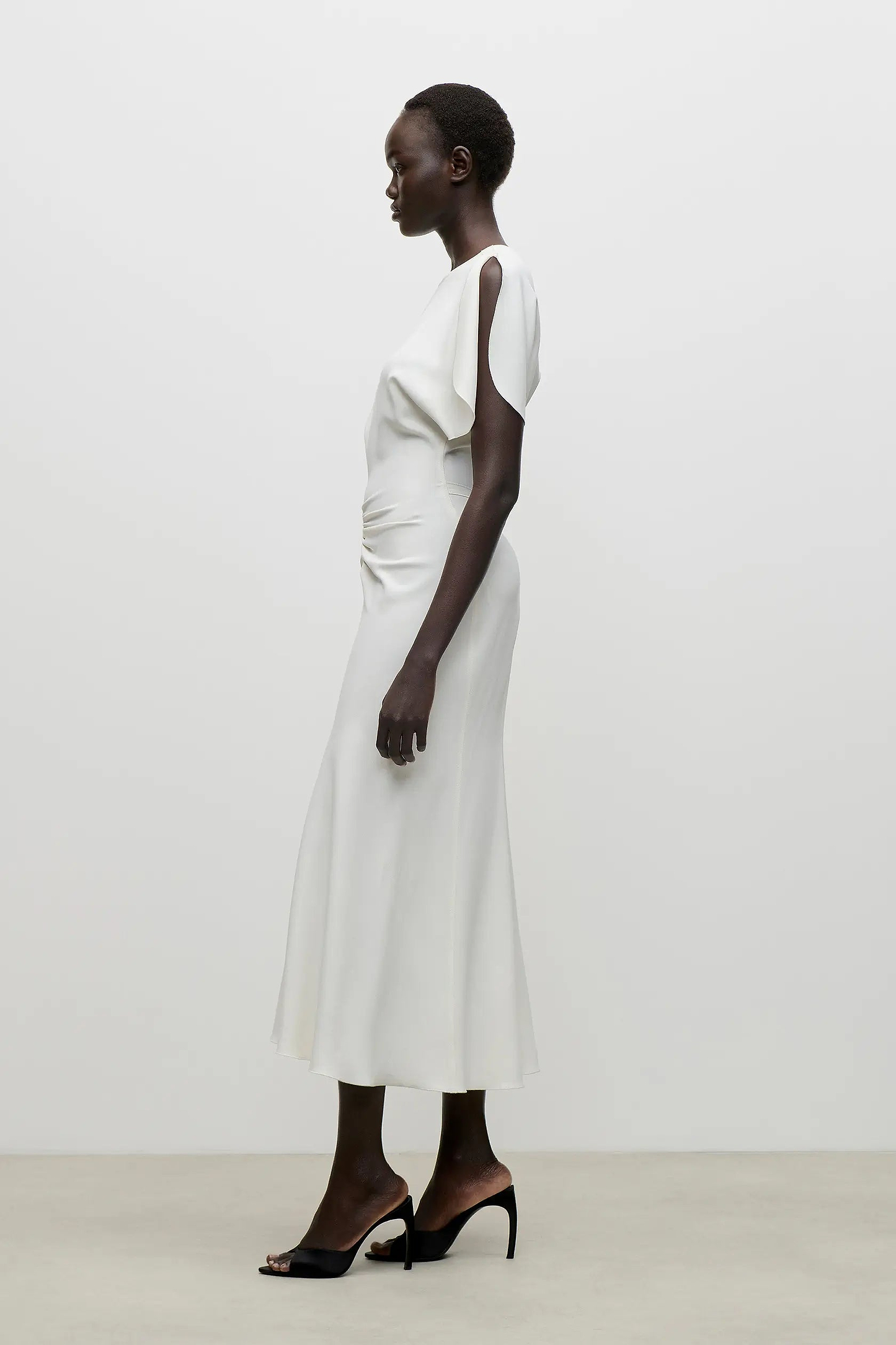 Bela Midi Dress In Bright Ivory