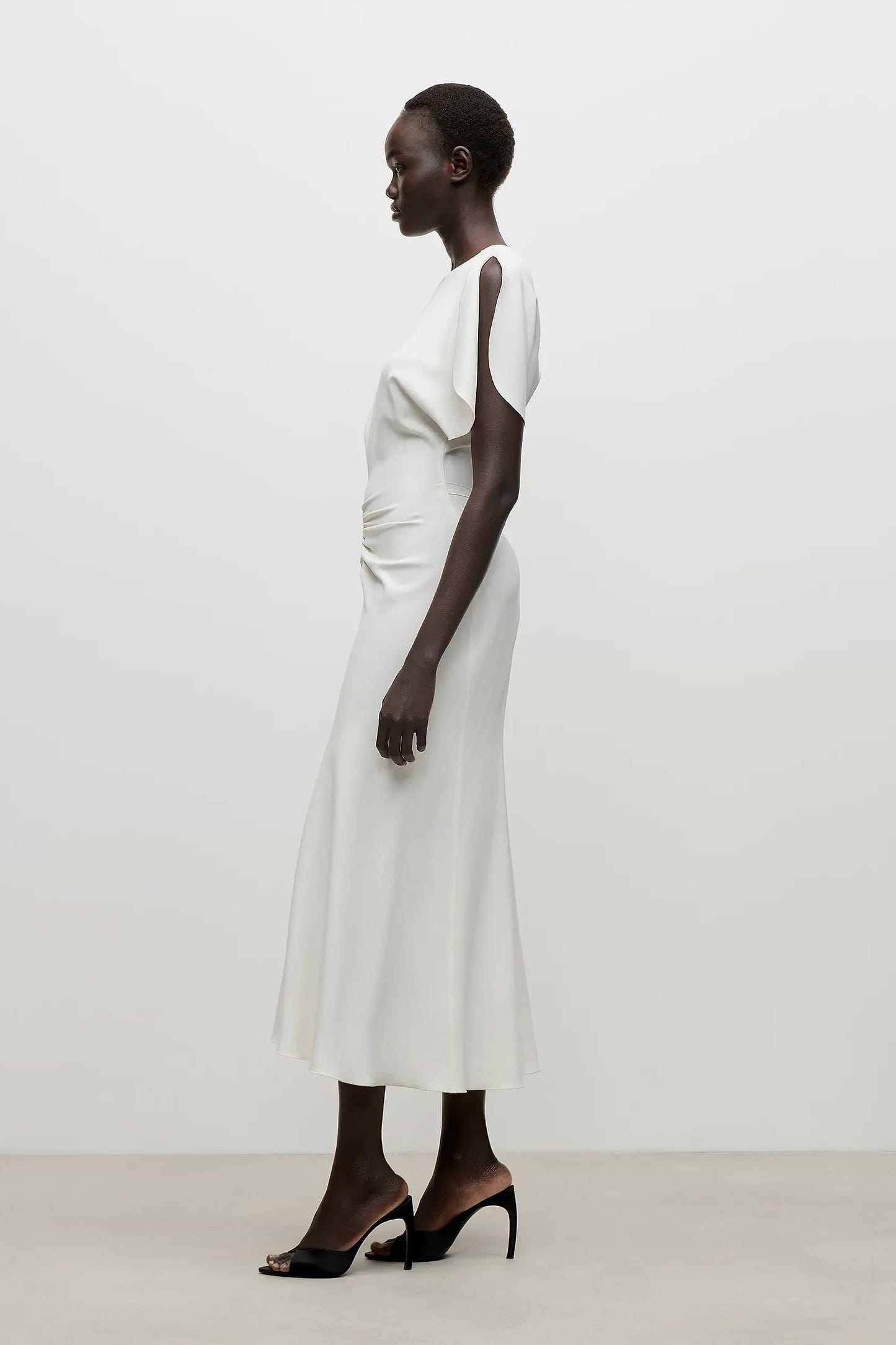 Bela Midi Dress In Bright Ivory