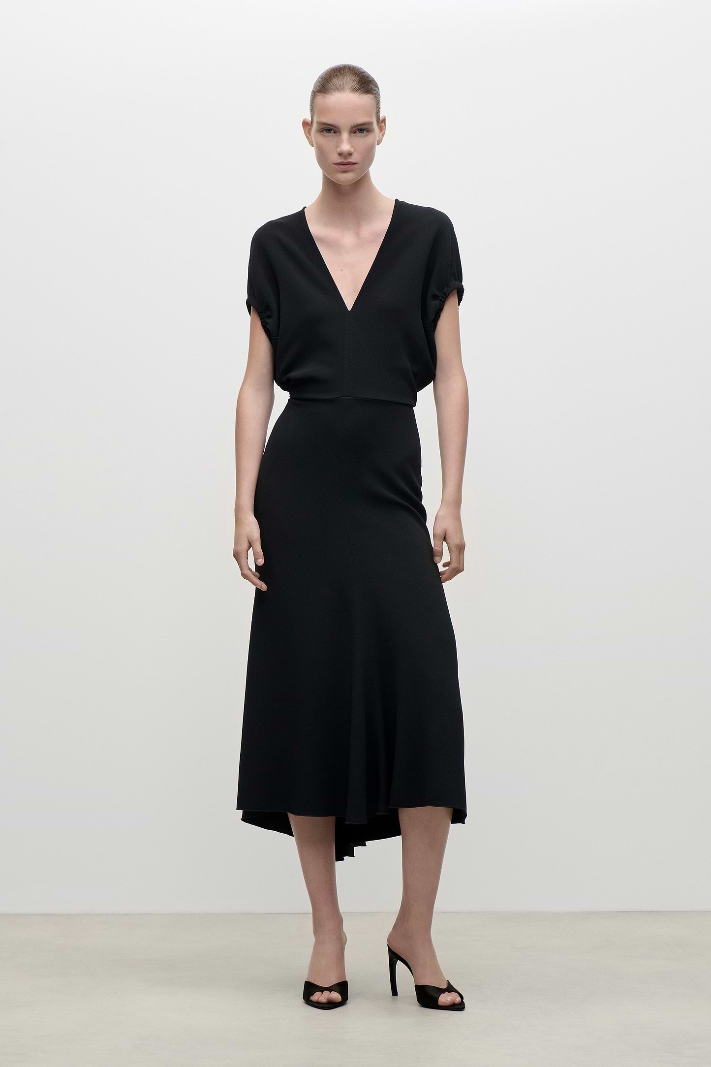 Edith Midi Dress In Black