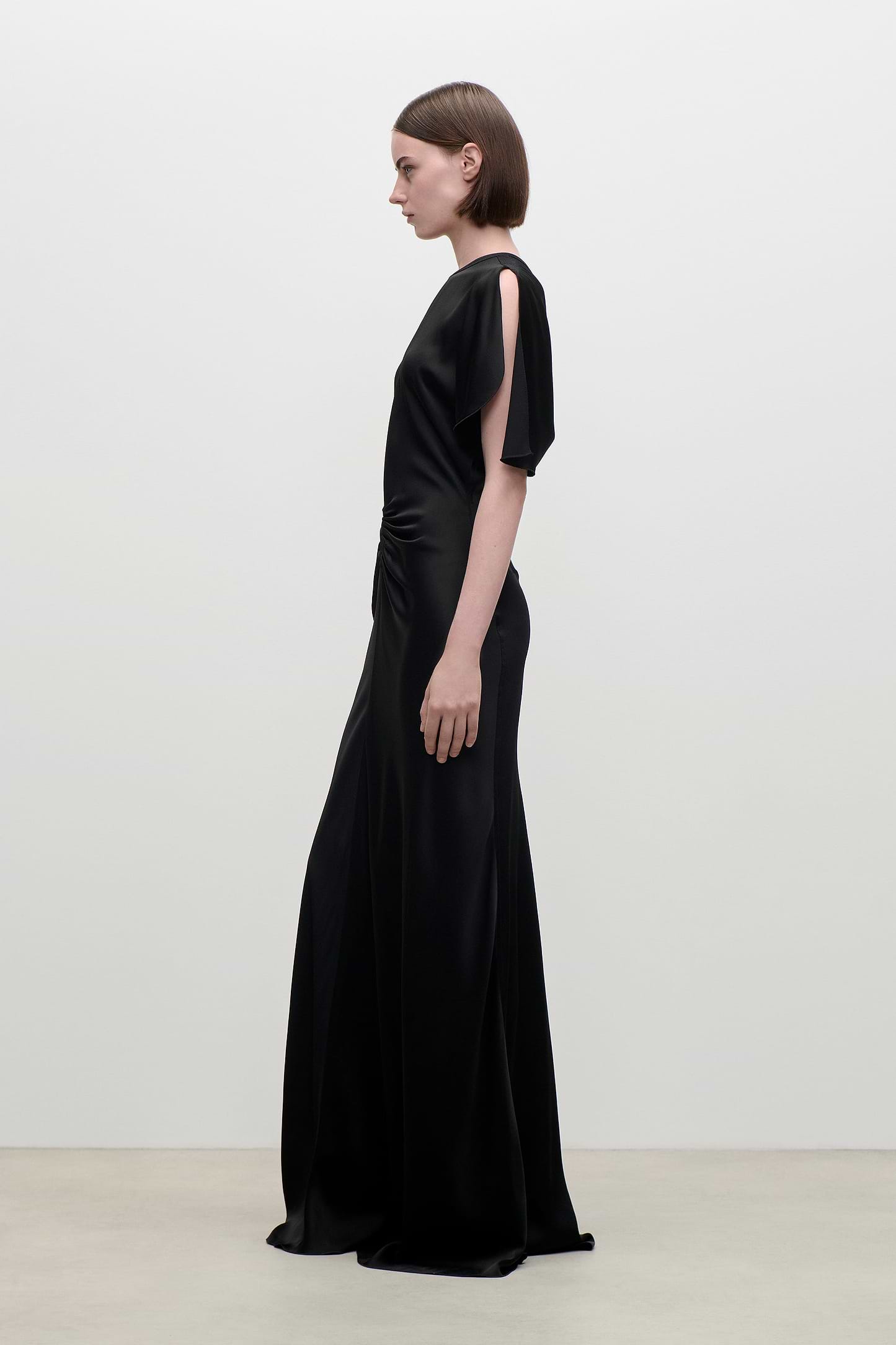 Isabella Gown In Black