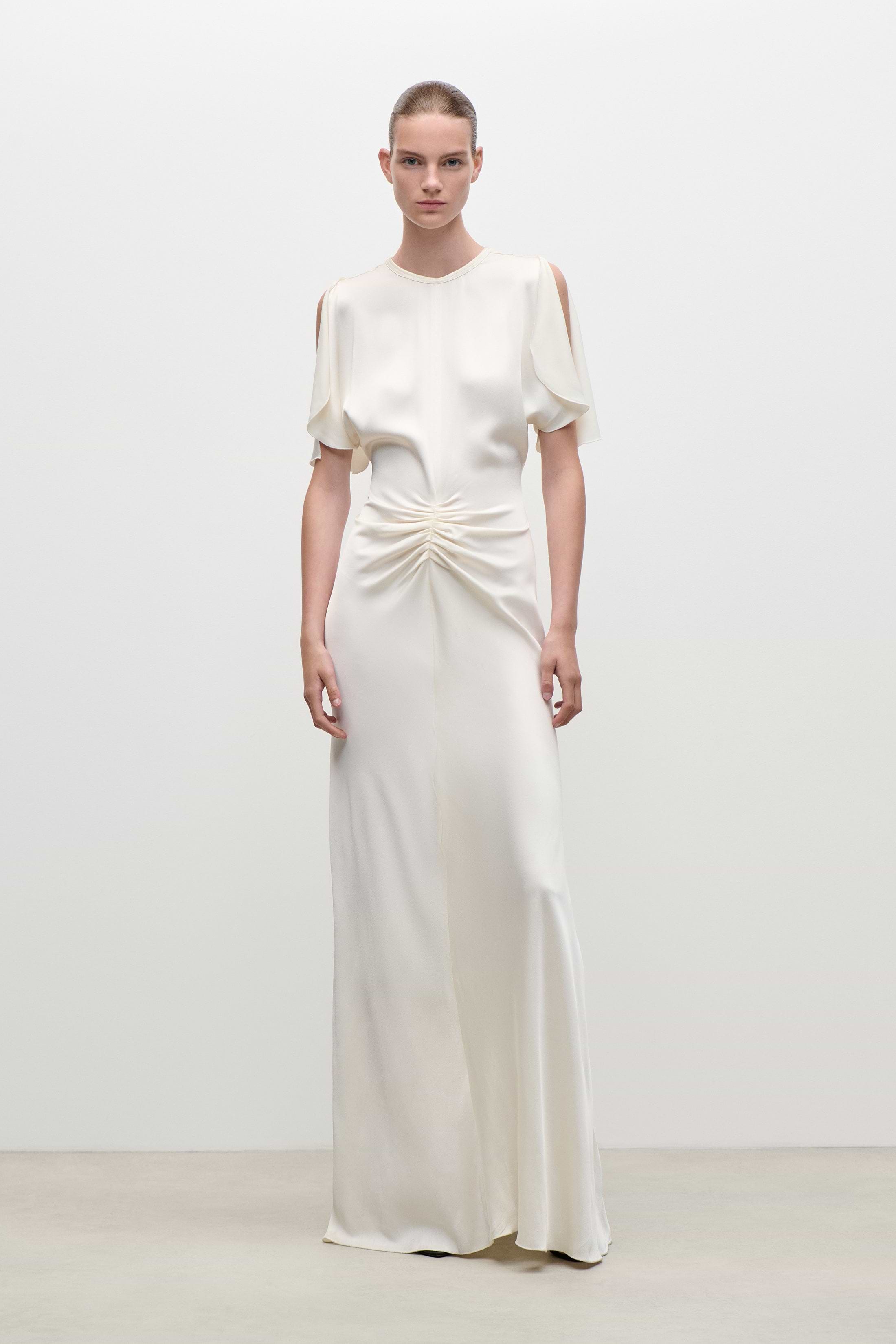 Isabella Gown In Ivory