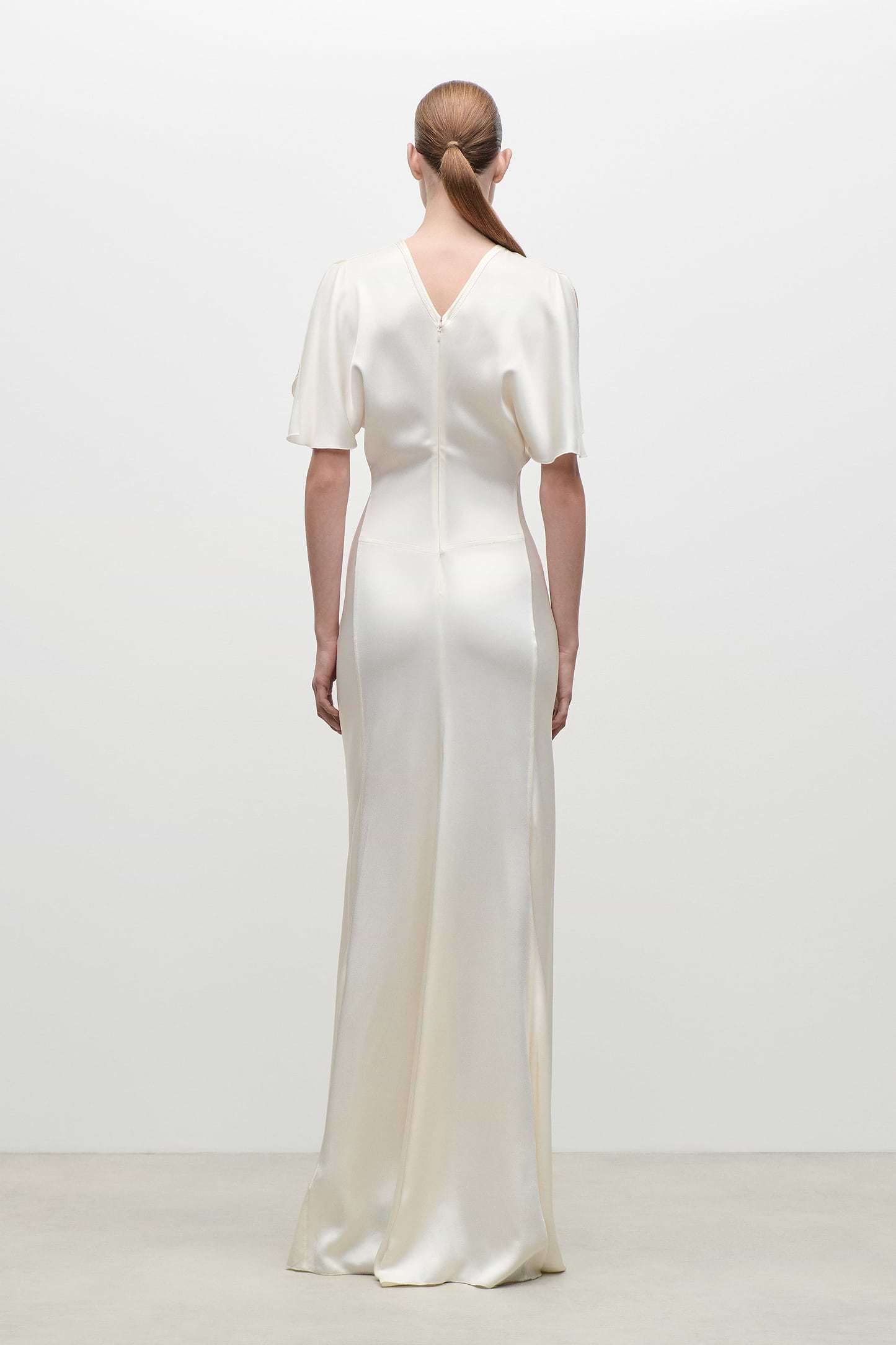 Isabella Gown In Ivory