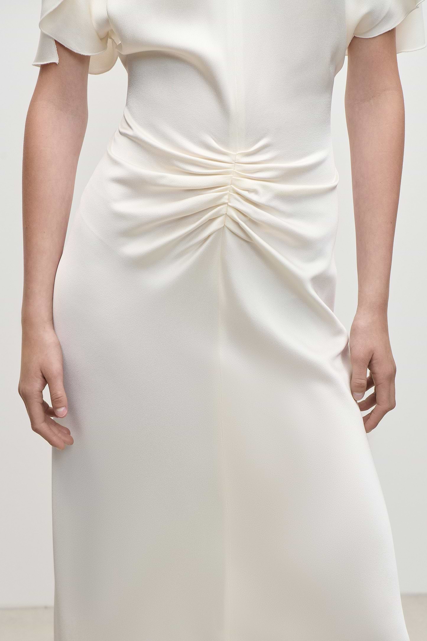 Isabella Gown In Ivory