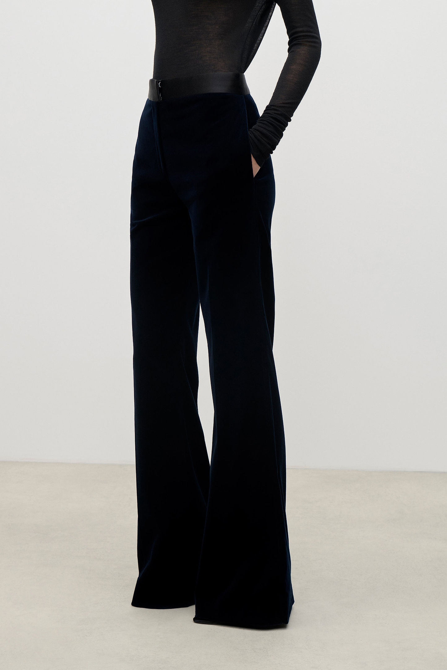 Alina Trouser In Dark Navy