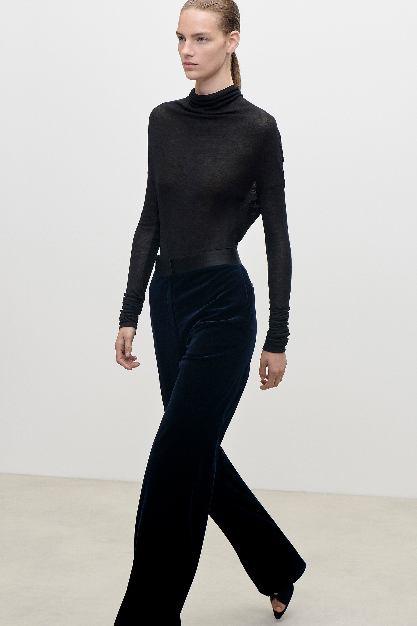 Alina Trouser In Dark Navy
