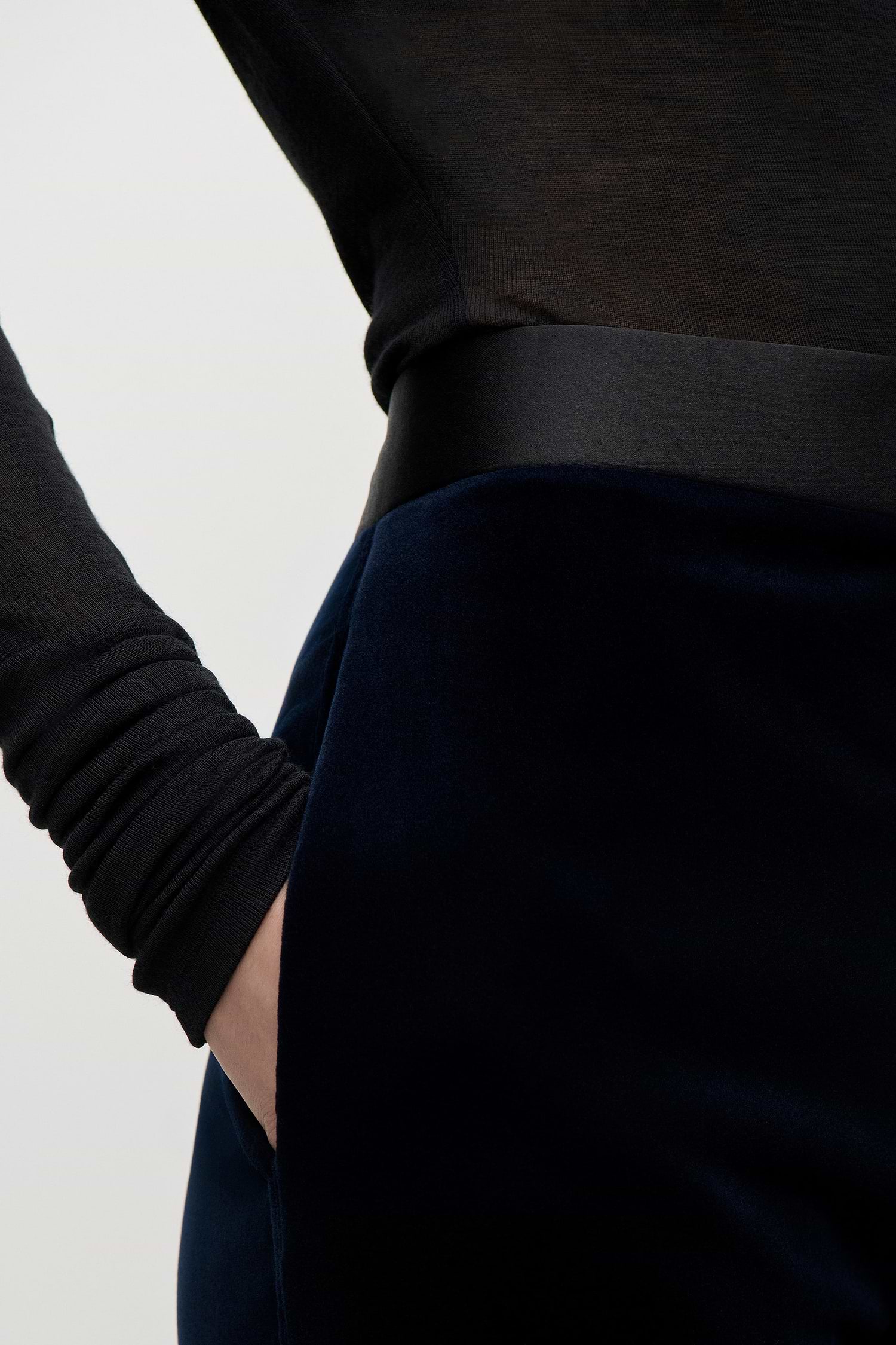 Alina Trouser In Dark Navy