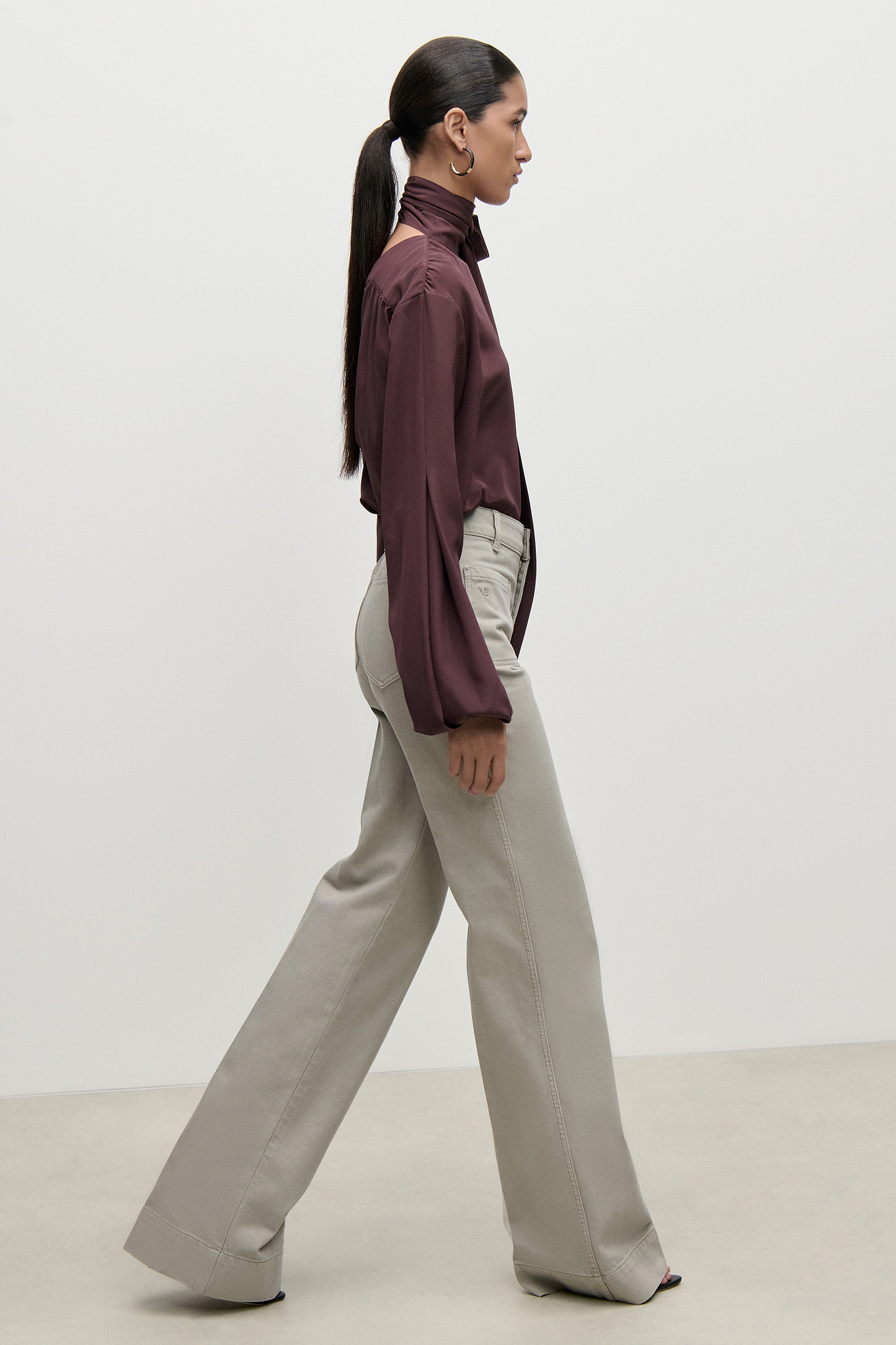 Alina Jean In Light Grey