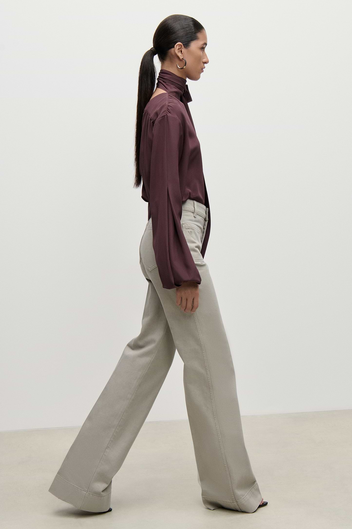 Alina Jean In Light Grey