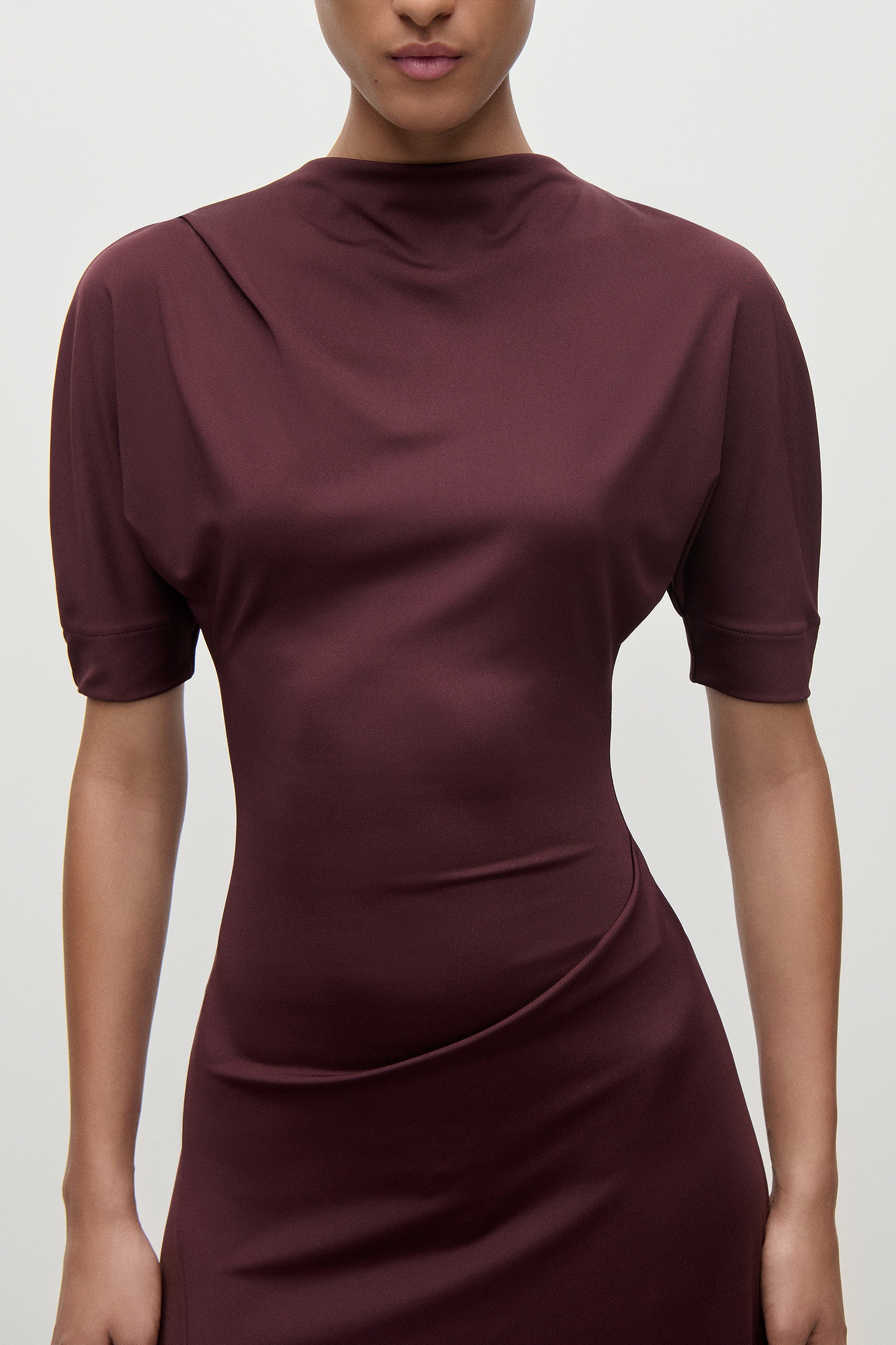 Short Sleeve Midi Dress In Burgundy