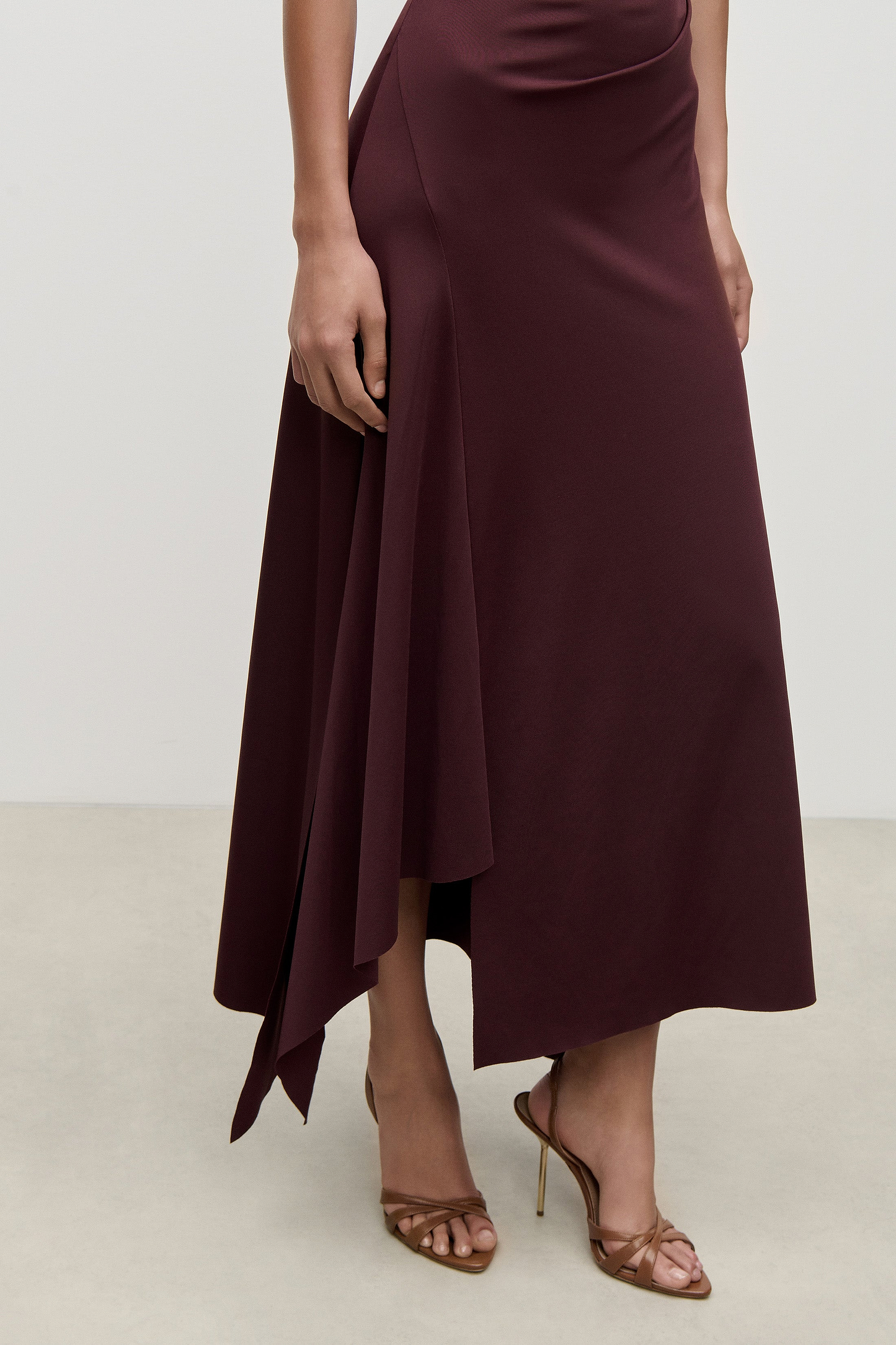Short Sleeve Midi Dress In Burgundy