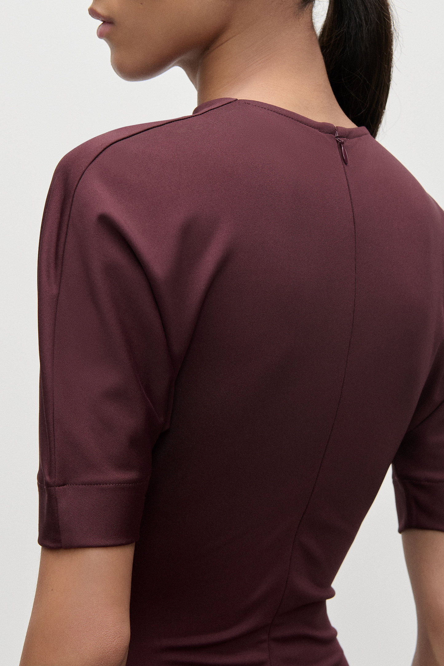 Short Sleeve Midi Dress In Burgundy