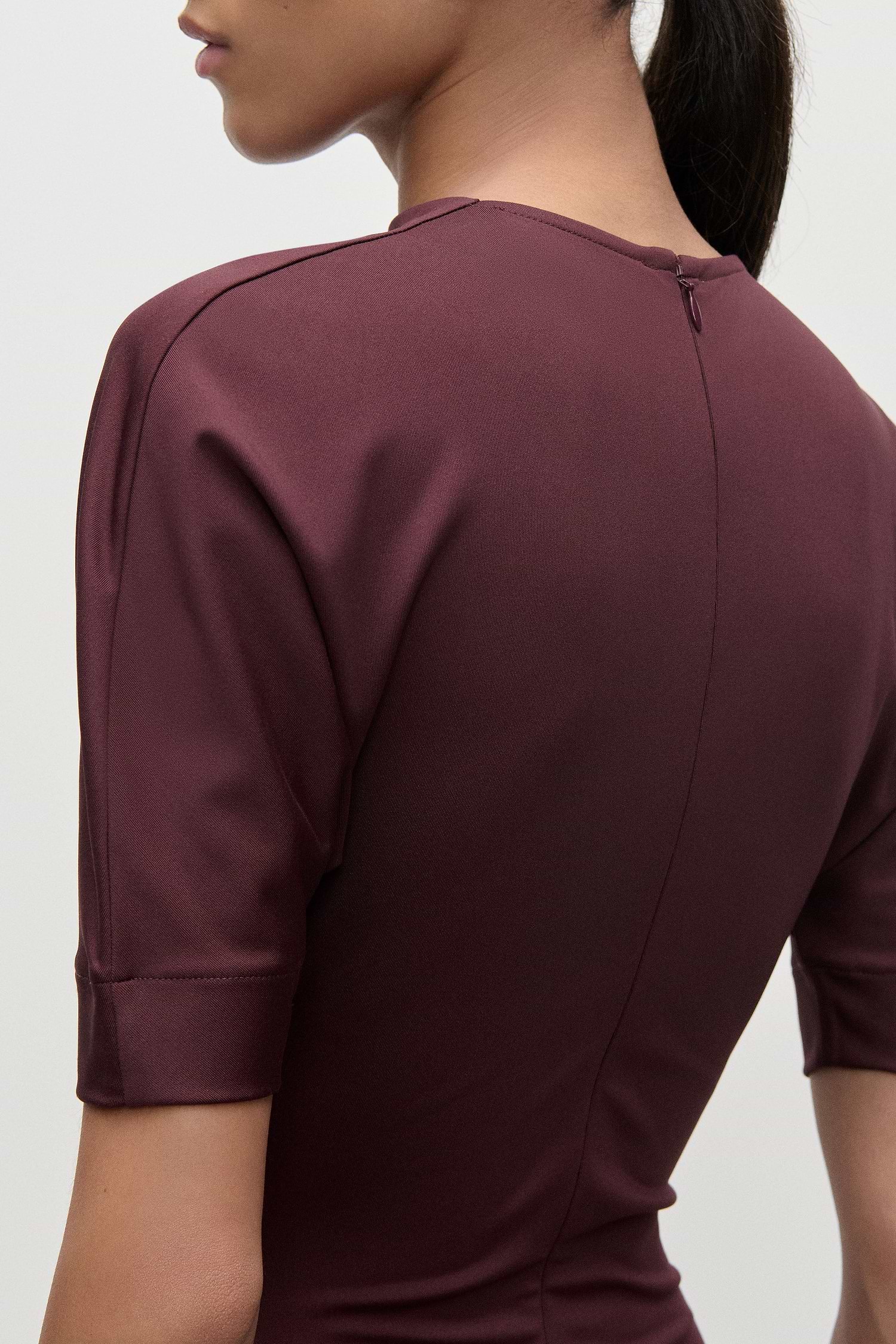 Short Sleeve Midi Dress In Burgundy