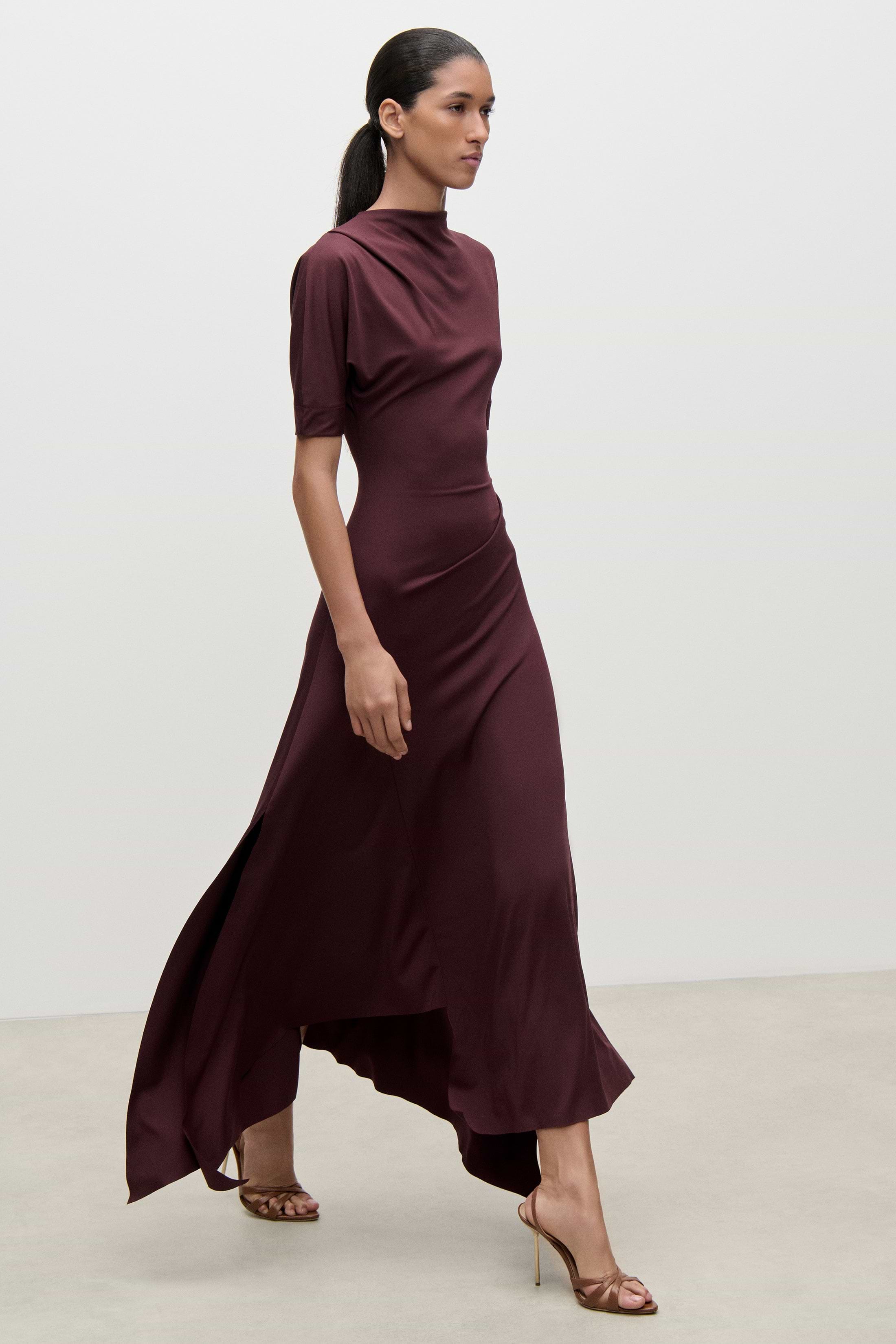 Short Sleeve Midi Dress In Burgundy