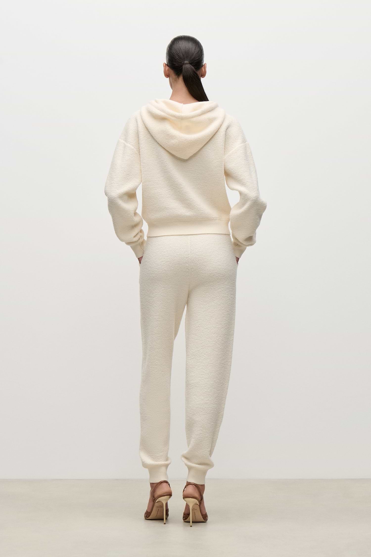 Klara Jogger In Ivory