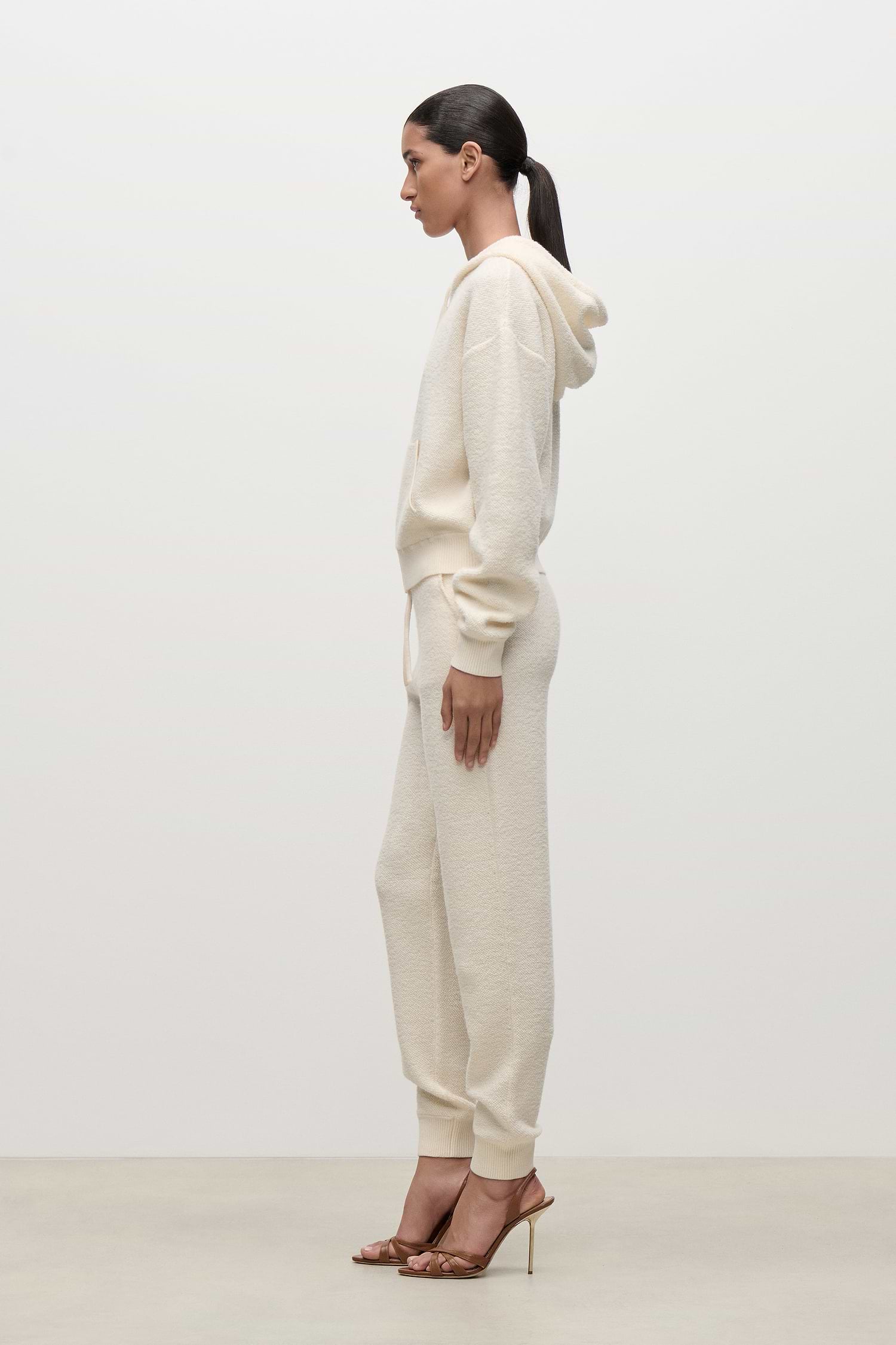 Klara Jogger In Ivory