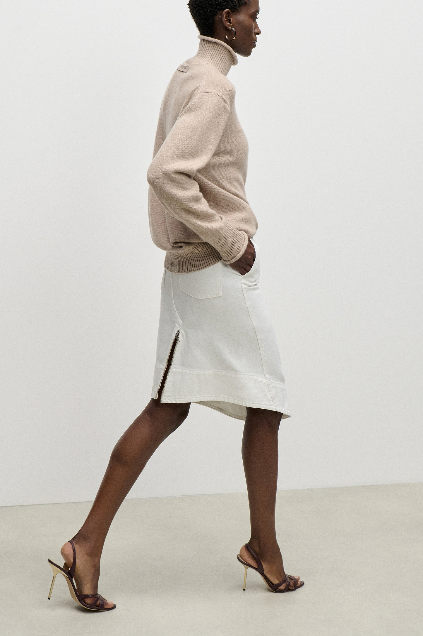 Twisted Seam Denim Skirt In White