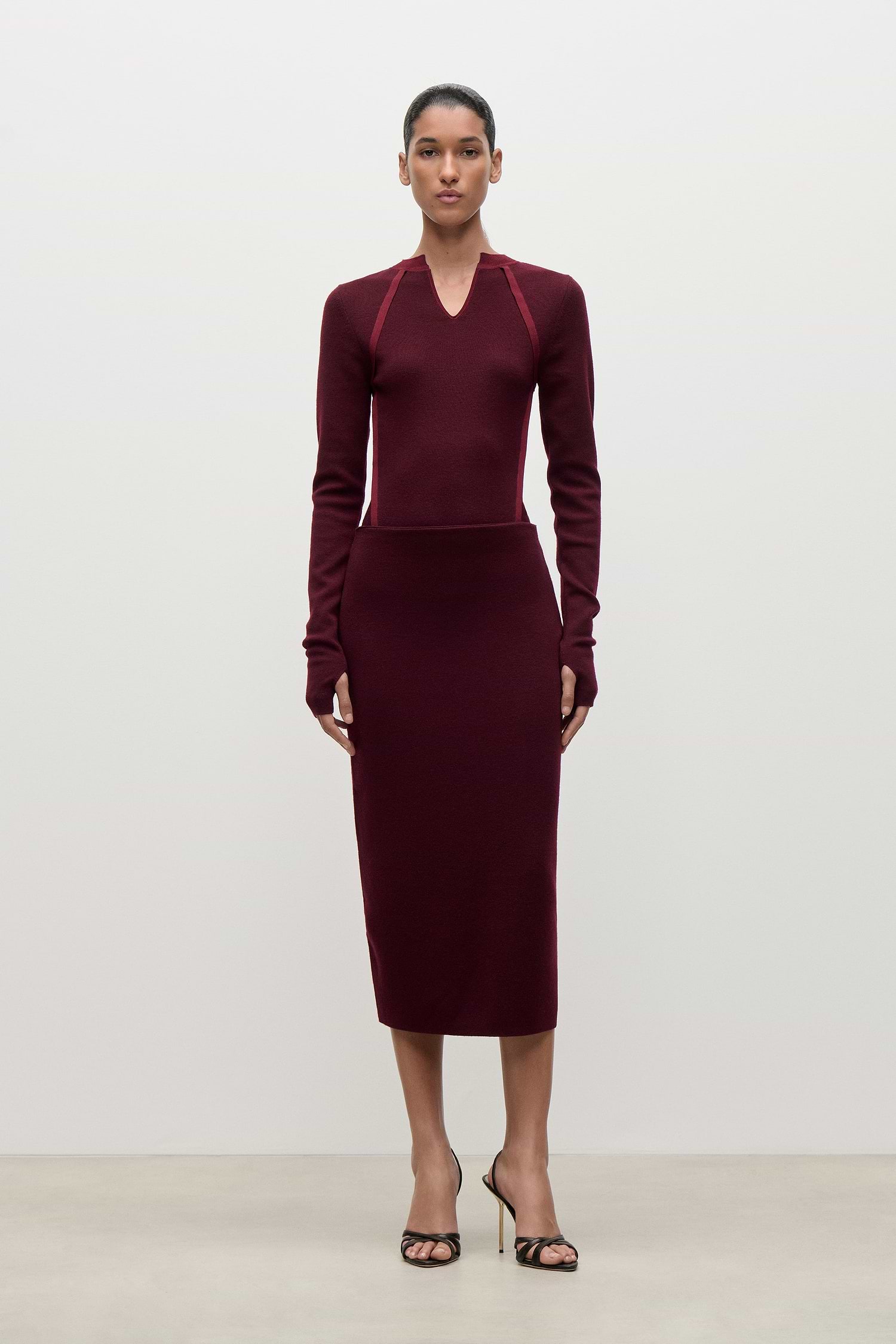 Fitted Midi Skirt In Burgundy