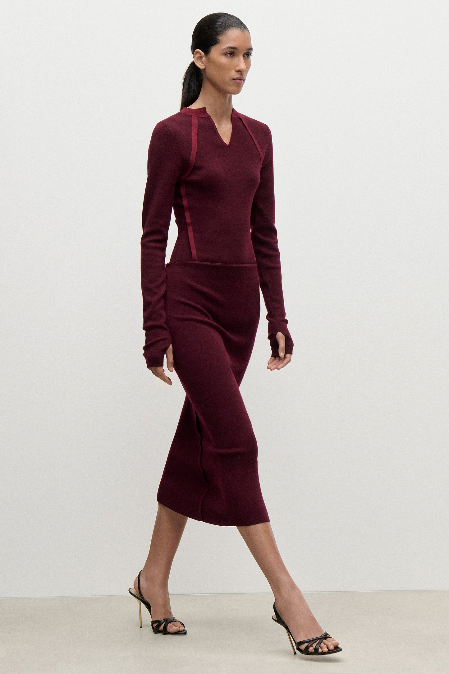 Fitted Midi Skirt In Burgundy