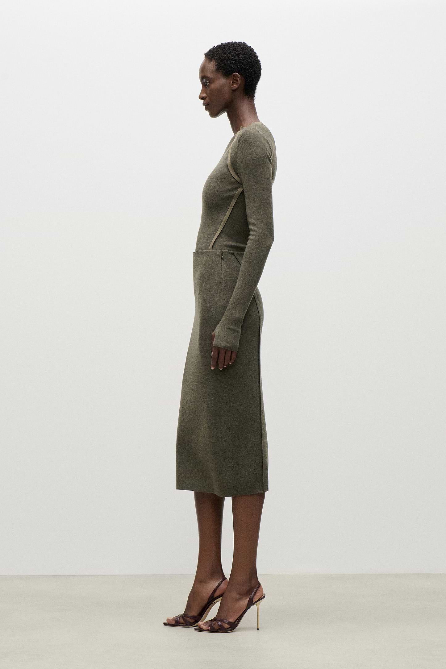 Fitted Midi Skirt In Green