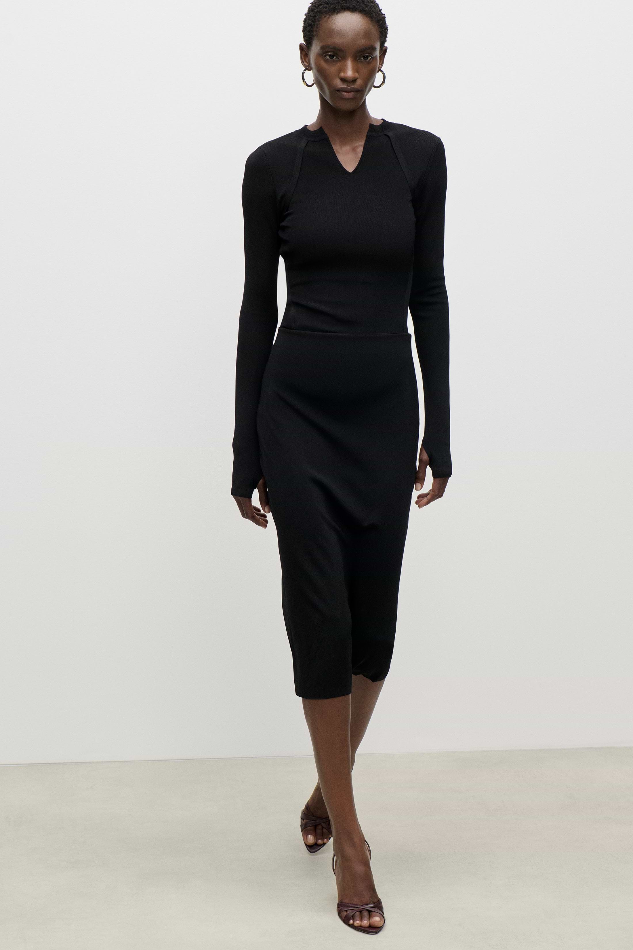 V-Neck Top In Black