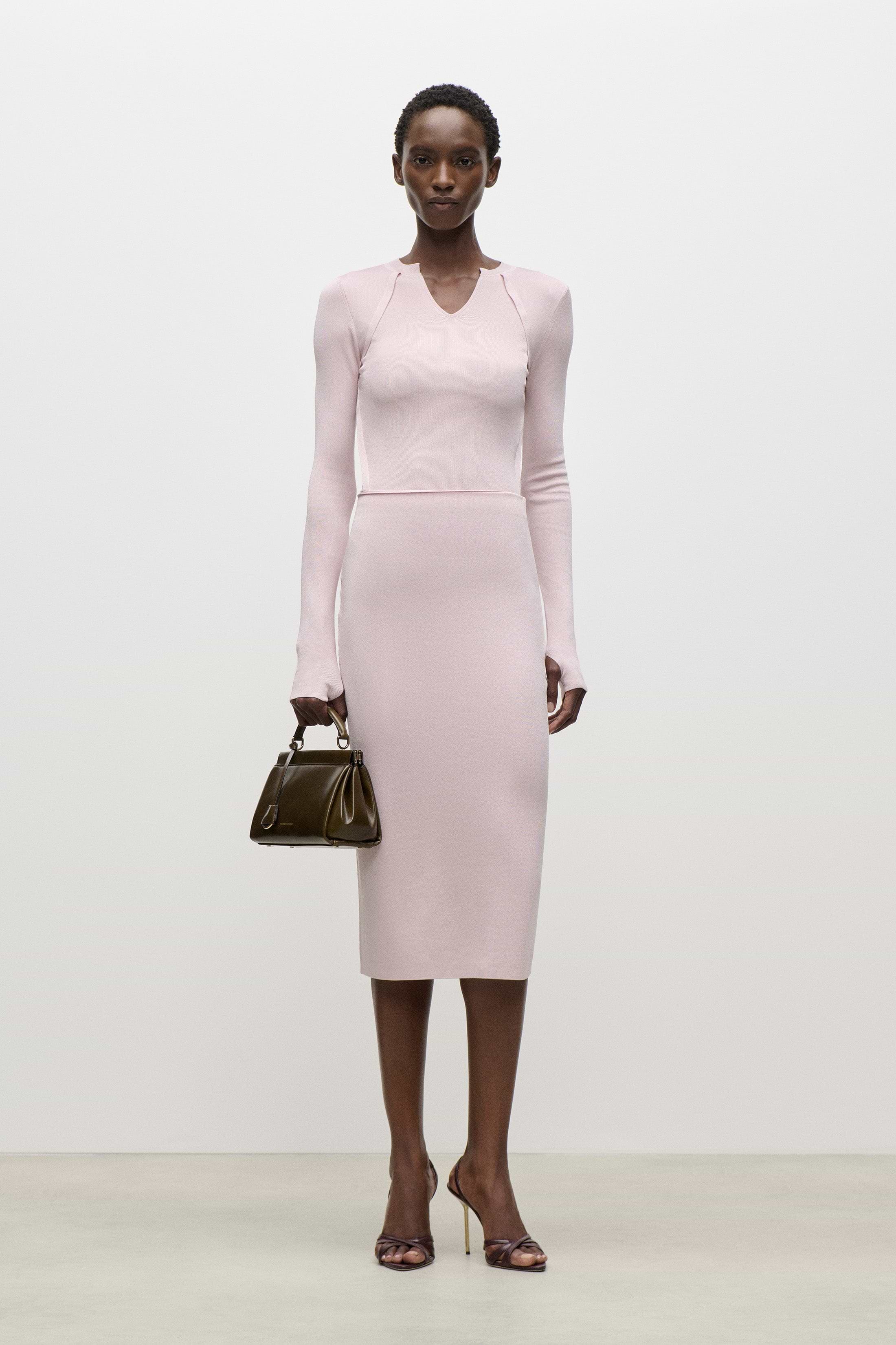 Fitted Midi Skirt In Light Pink